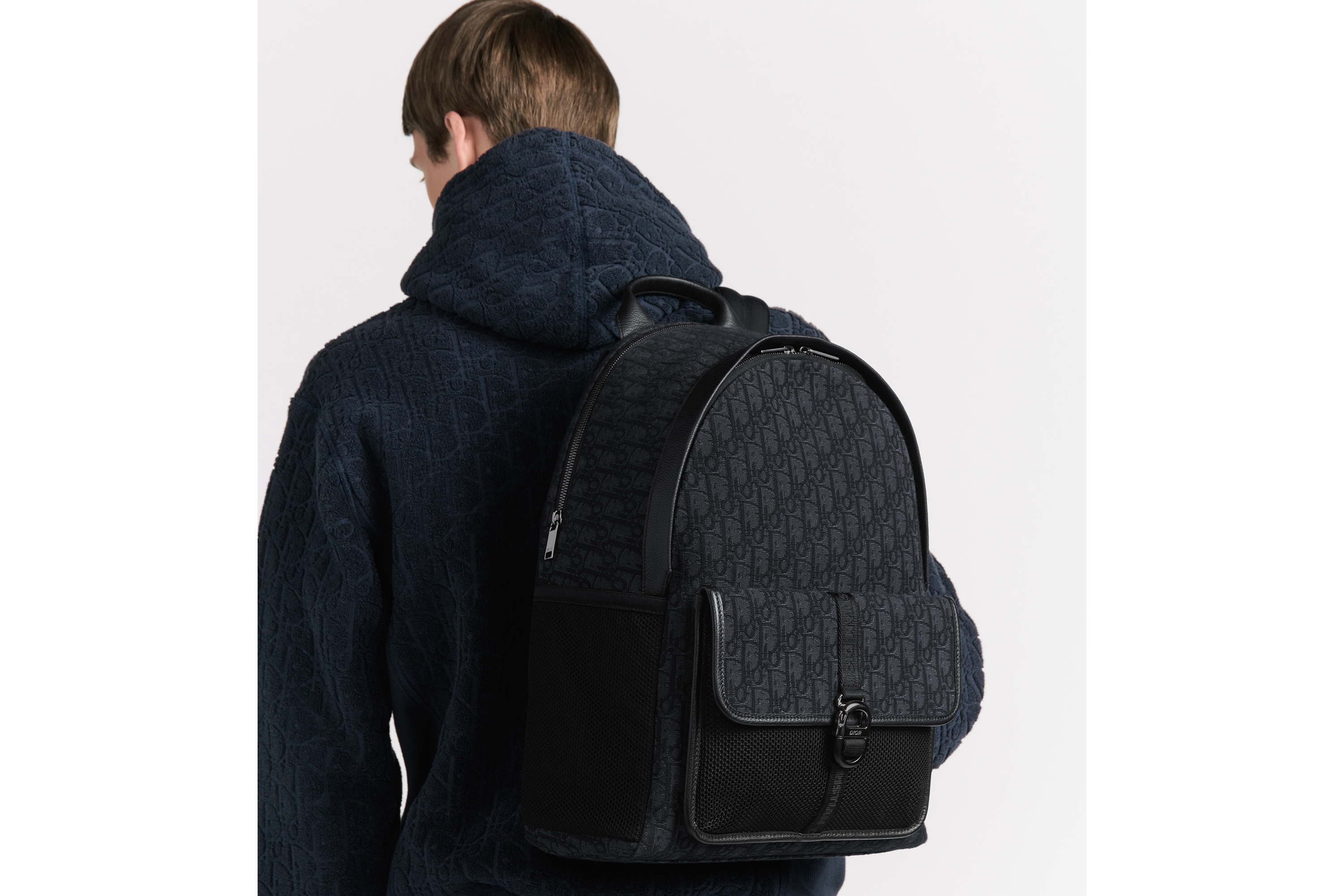 look_image_alt_prefix Dior 8 双肩背包 黑色 Oblique 印花面料 E20