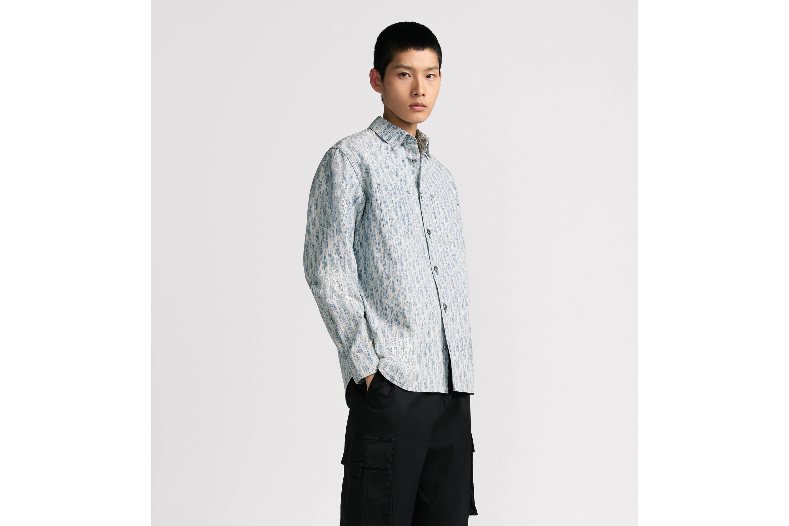 look_image_alt_prefix 外套衬衫 蓝色和白色棉质牛仔布 Oblique Kasuri 印花 E07