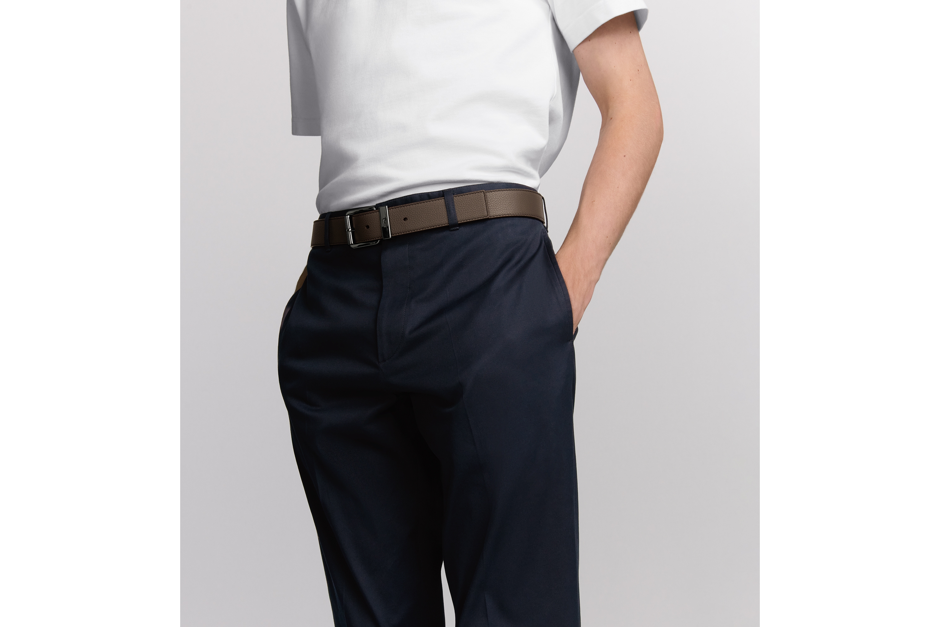 look_image_alt_prefix 腰带 35 毫米棕色粒面牛皮革 E45