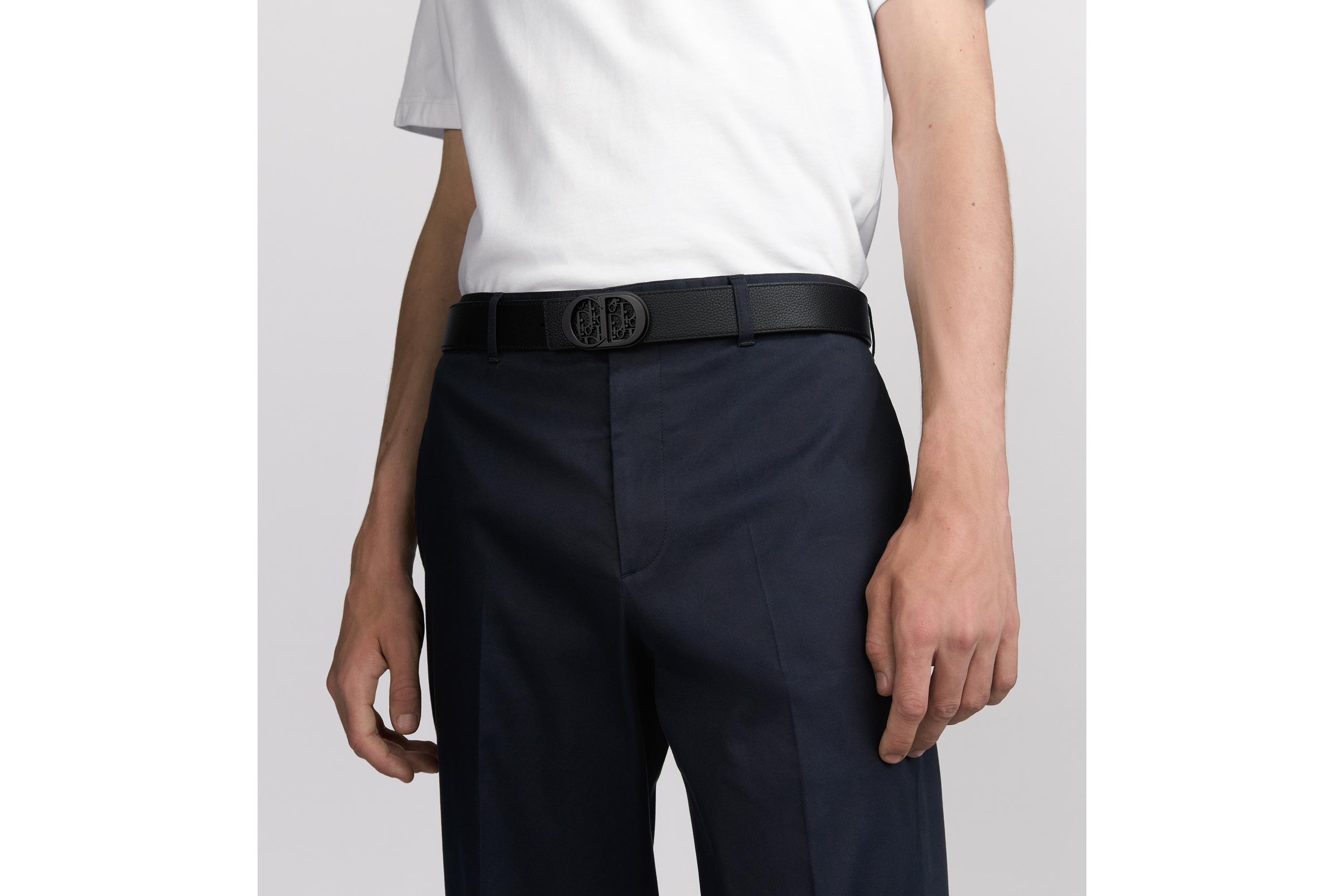 look_image_alt_prefix CD Icon 腰带扣 35 毫米黑色哑光涂漆饰面铜合金 Oblique Cosmo 图案 E45