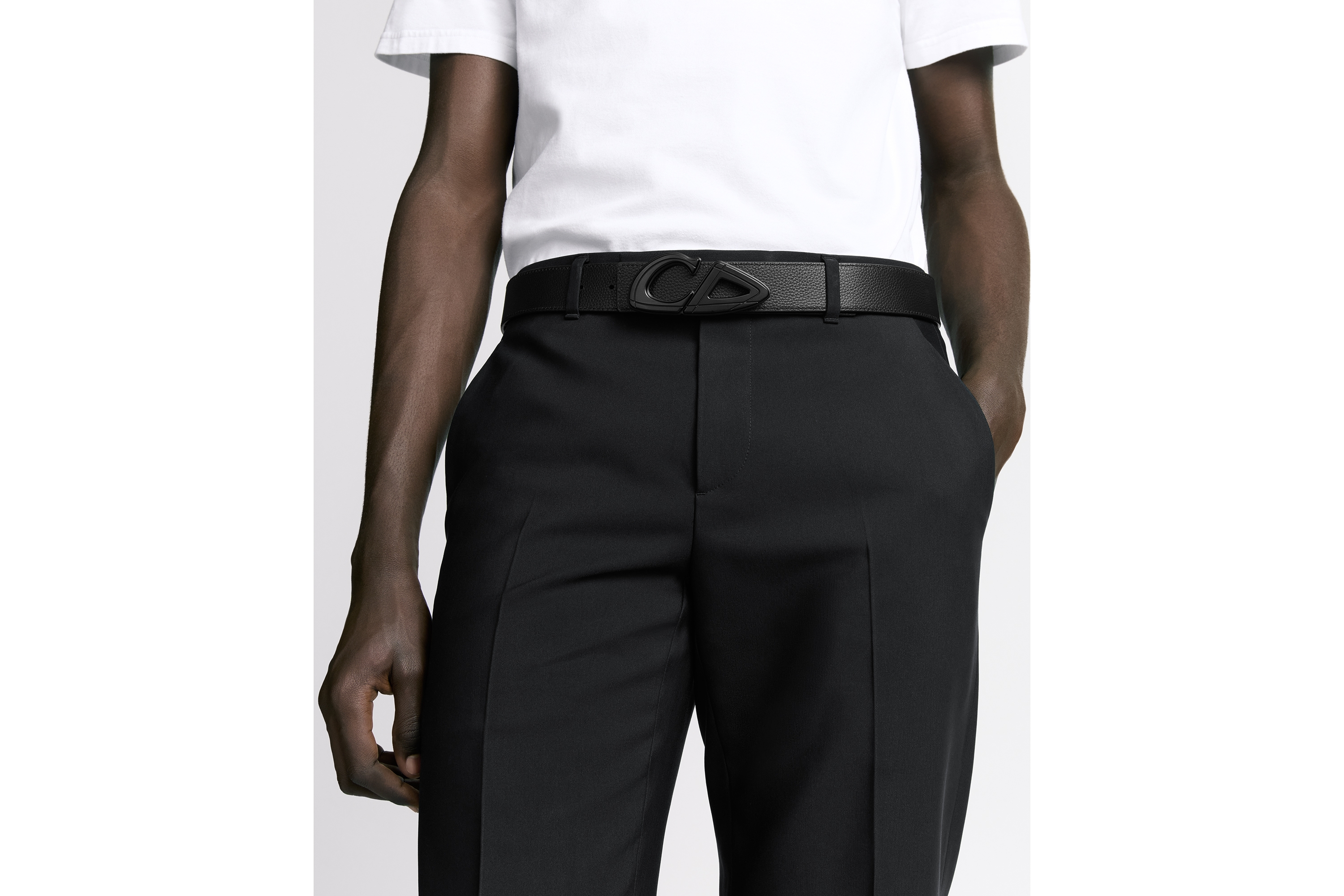 look_image_alt_prefix CD30 腰带扣 35 毫米黑色哑光涂漆饰面铜合金 E45