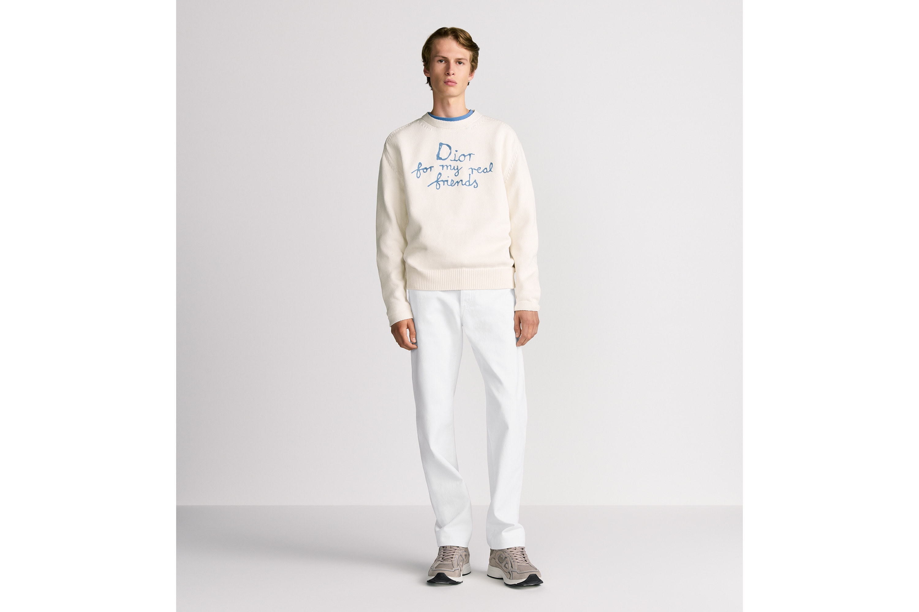 look_image_alt_prefix 常规剪裁牛仔裤 白色棉质斜纹面料 E02