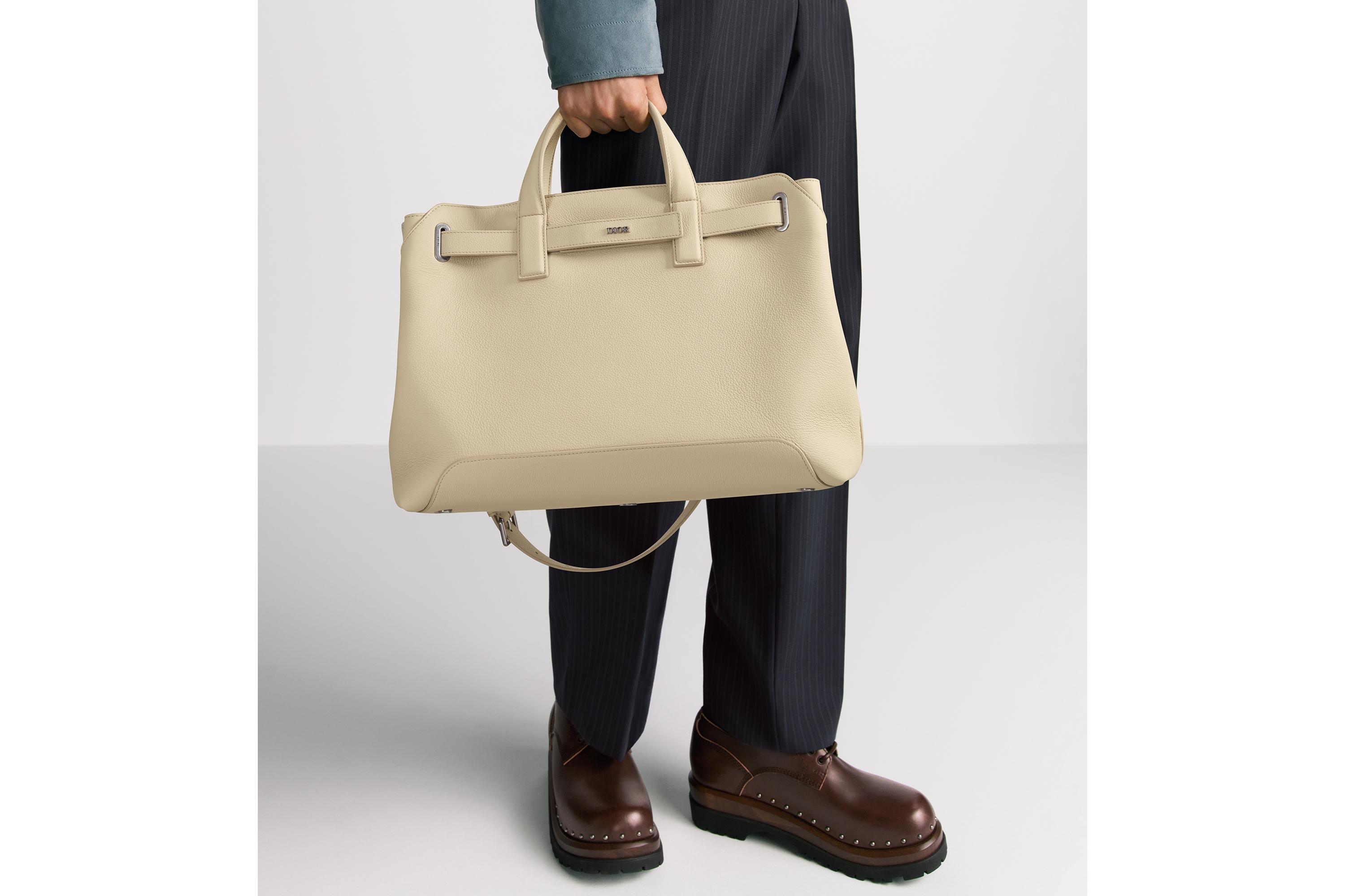 look_image_alt_prefix 中号 Dior Normandie 手袋 米色 Dior Icons 牛皮革 E20