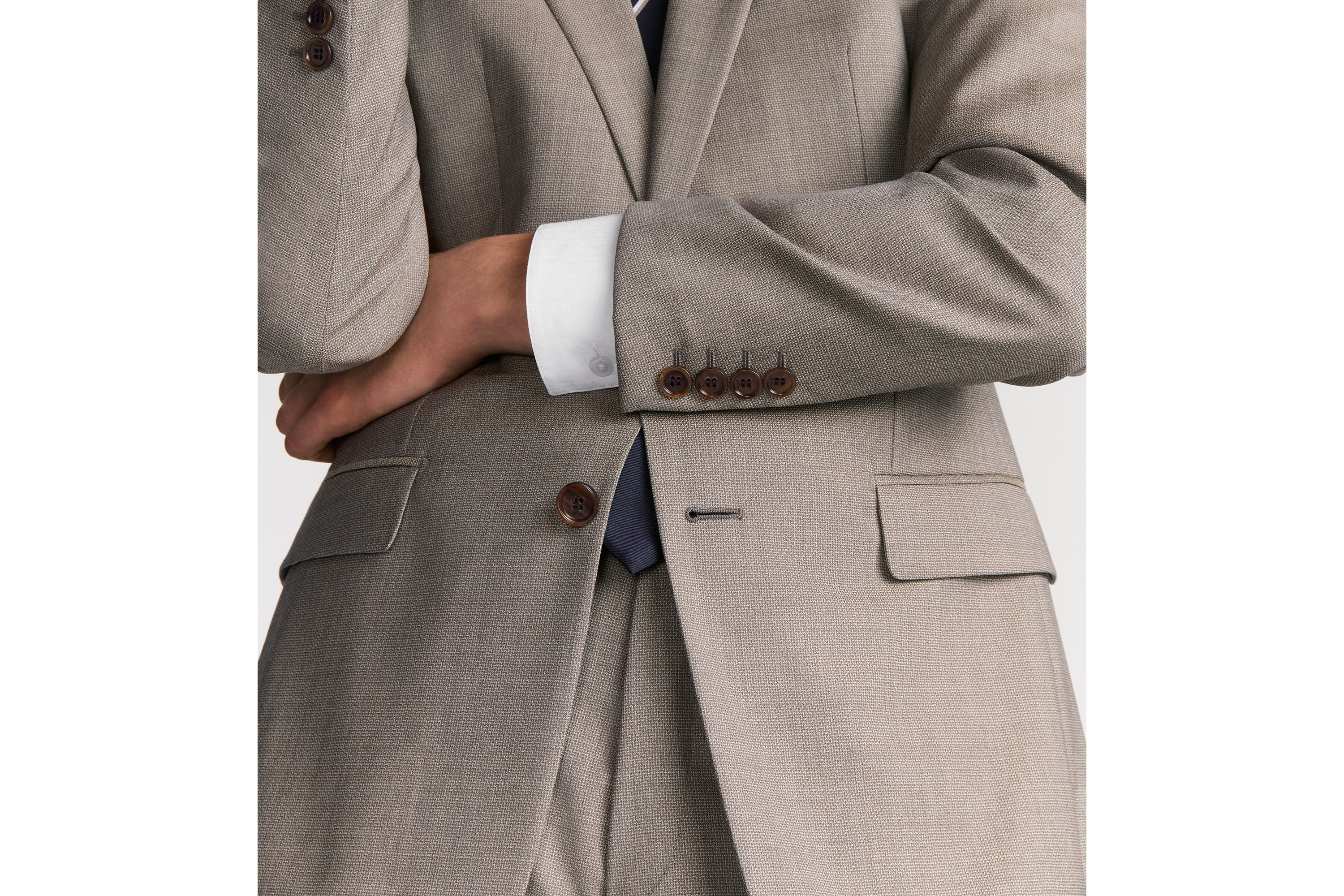 look_image_alt_prefix 经典西装 米色绵羊毛斜纹面料 E10