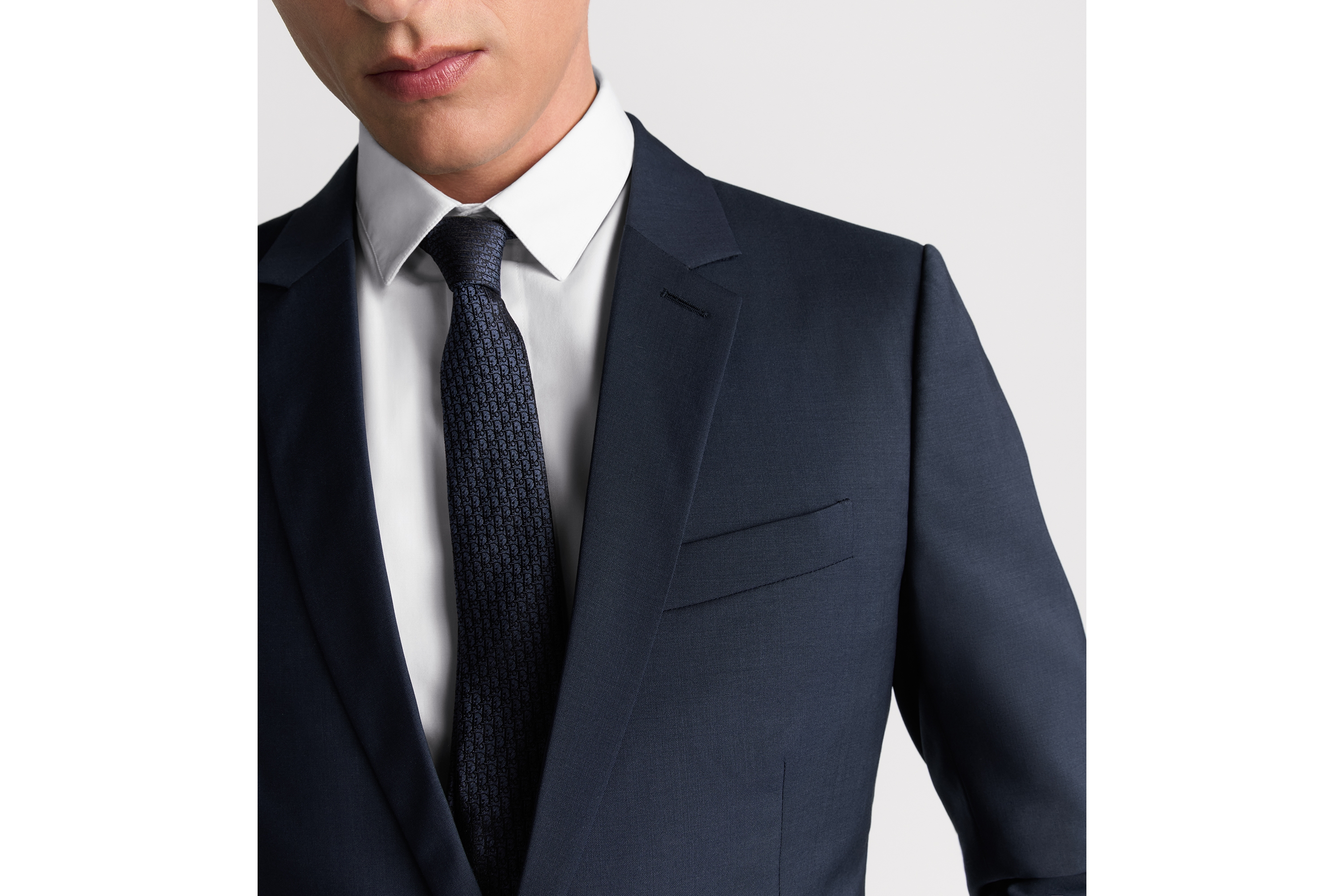 look_image_alt_prefix 经典西装 海军蓝色绵羊毛面料 E10