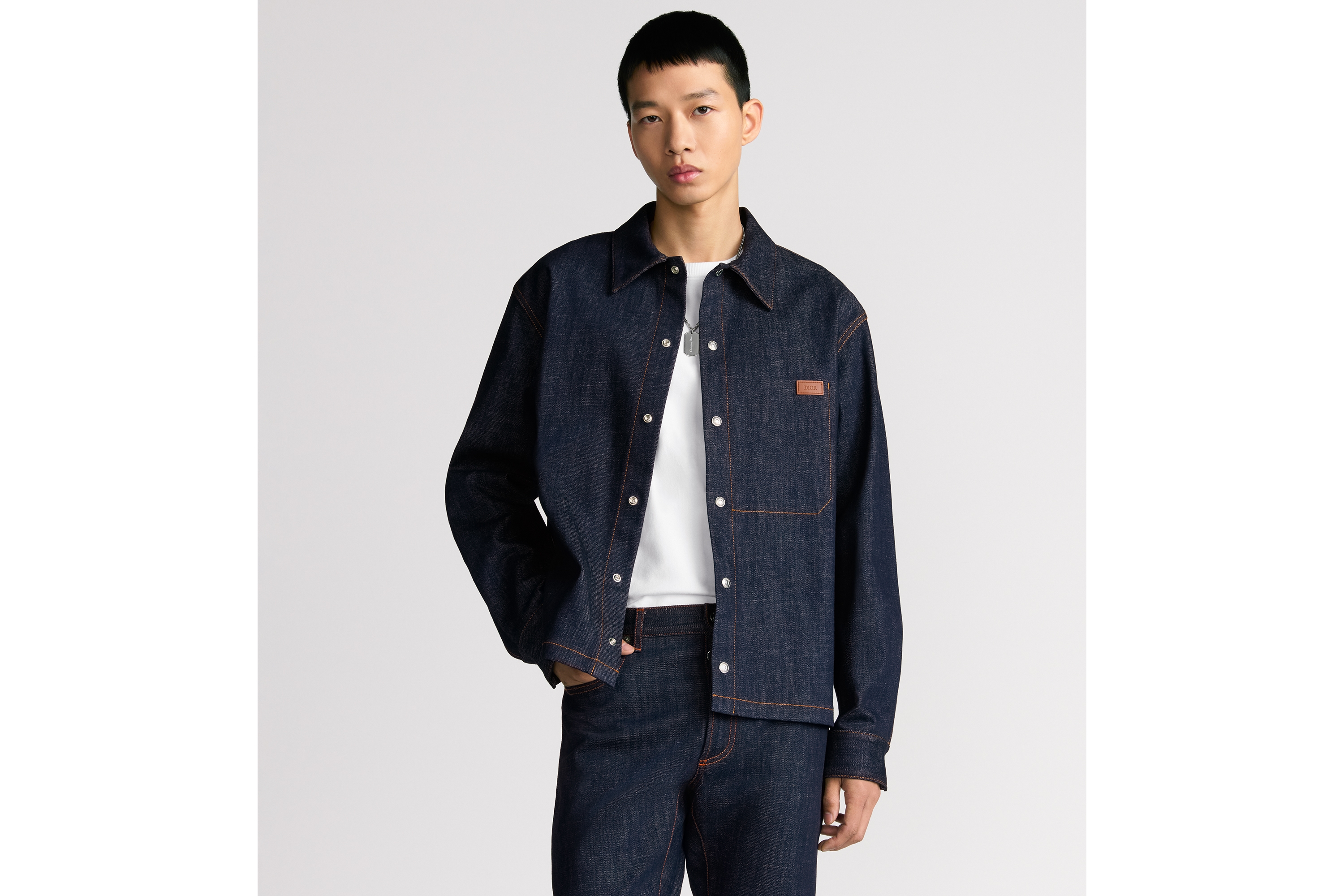 look_image_alt_prefix 外套衬衫 蓝色棉质混纺牛仔面料 Oblique 印花 E07