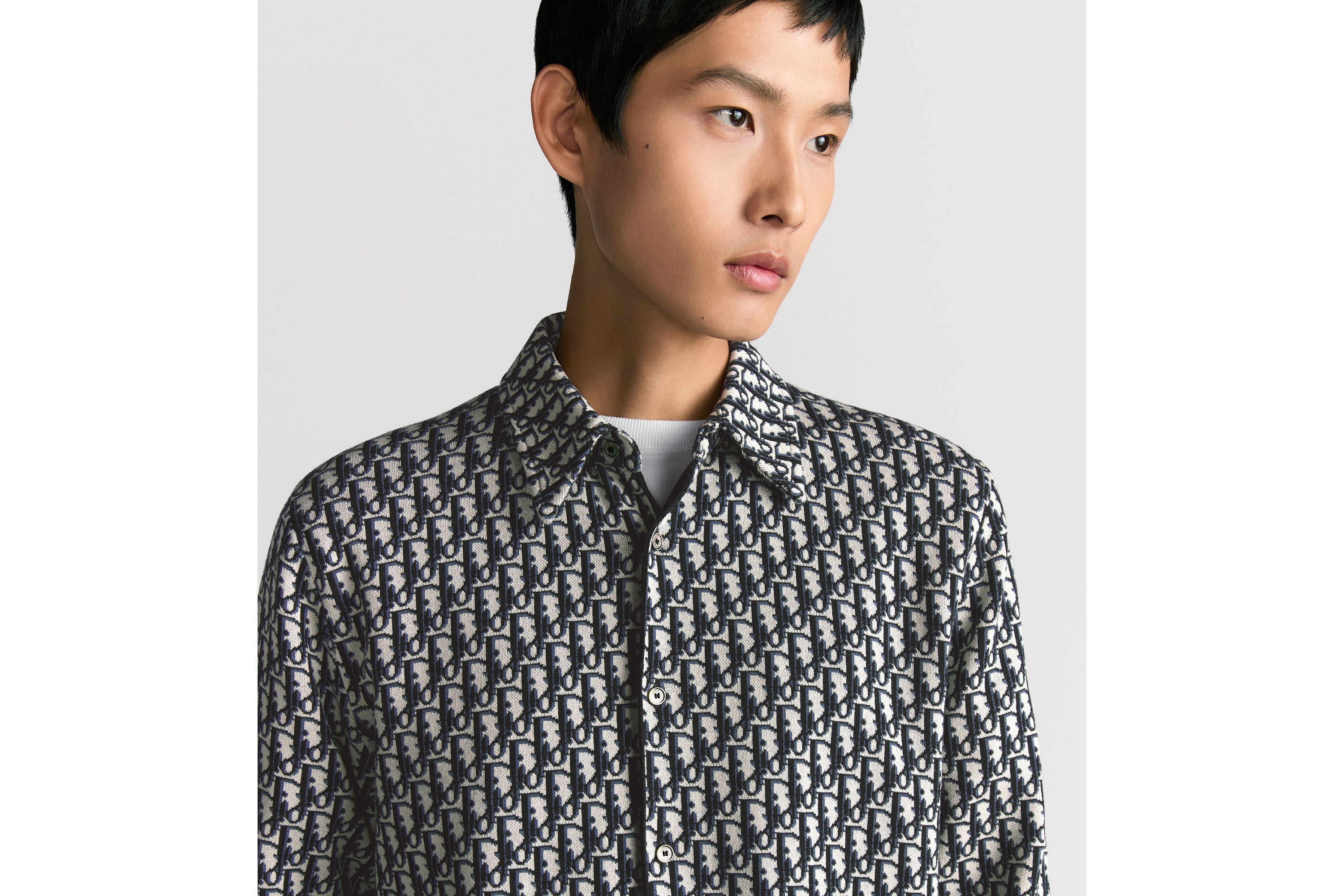 look_image_alt_prefix 外套衬衫 海军蓝色棉质 Oblique 印花 E10