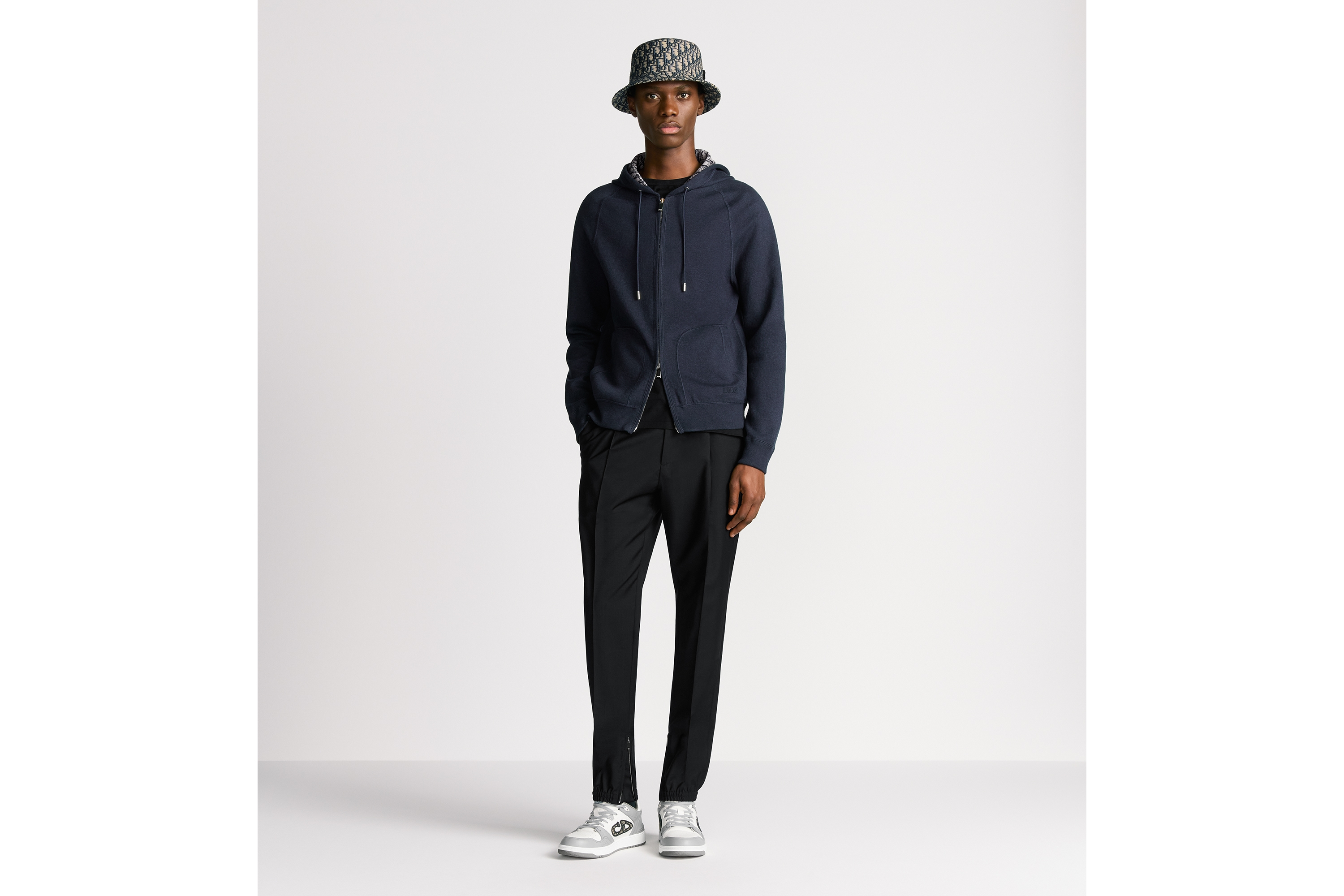 连帽运动夹克 海军蓝色棉质混纺针织面料 E02