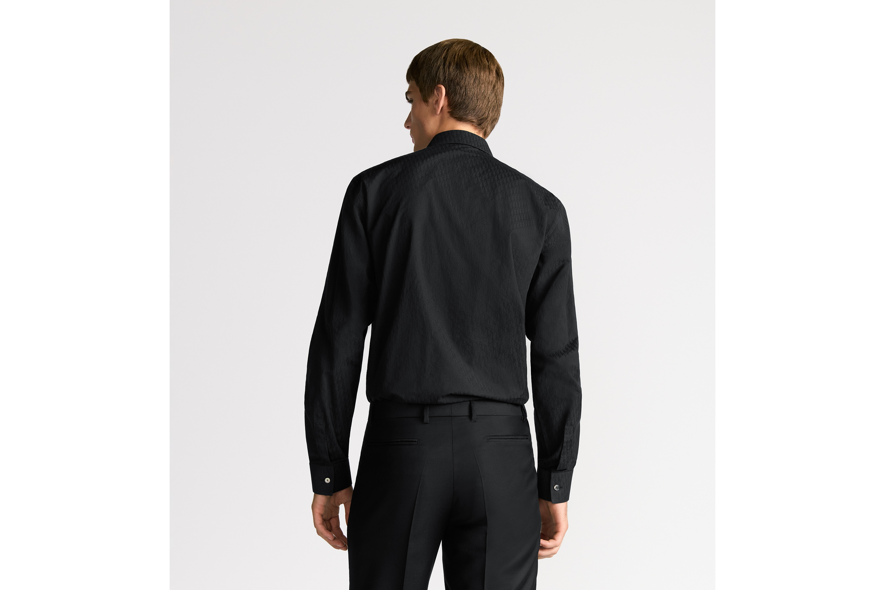 look_image_alt_prefix 衬衫 黑色棉质面料 Oblique 印花 E09