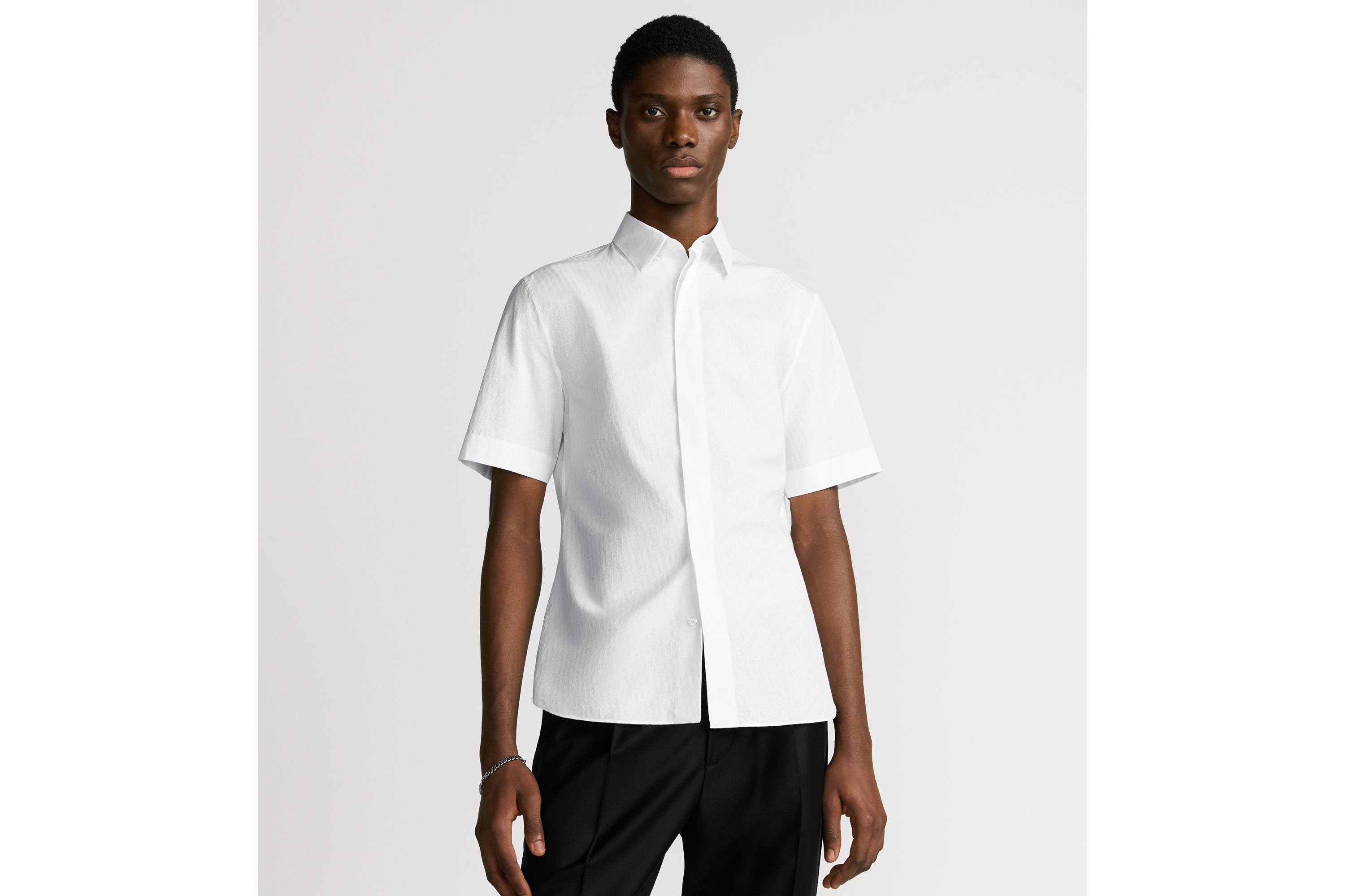 look_image_alt_prefix Oblique 印花短袖衬衫 白色棉质提花面料 E07