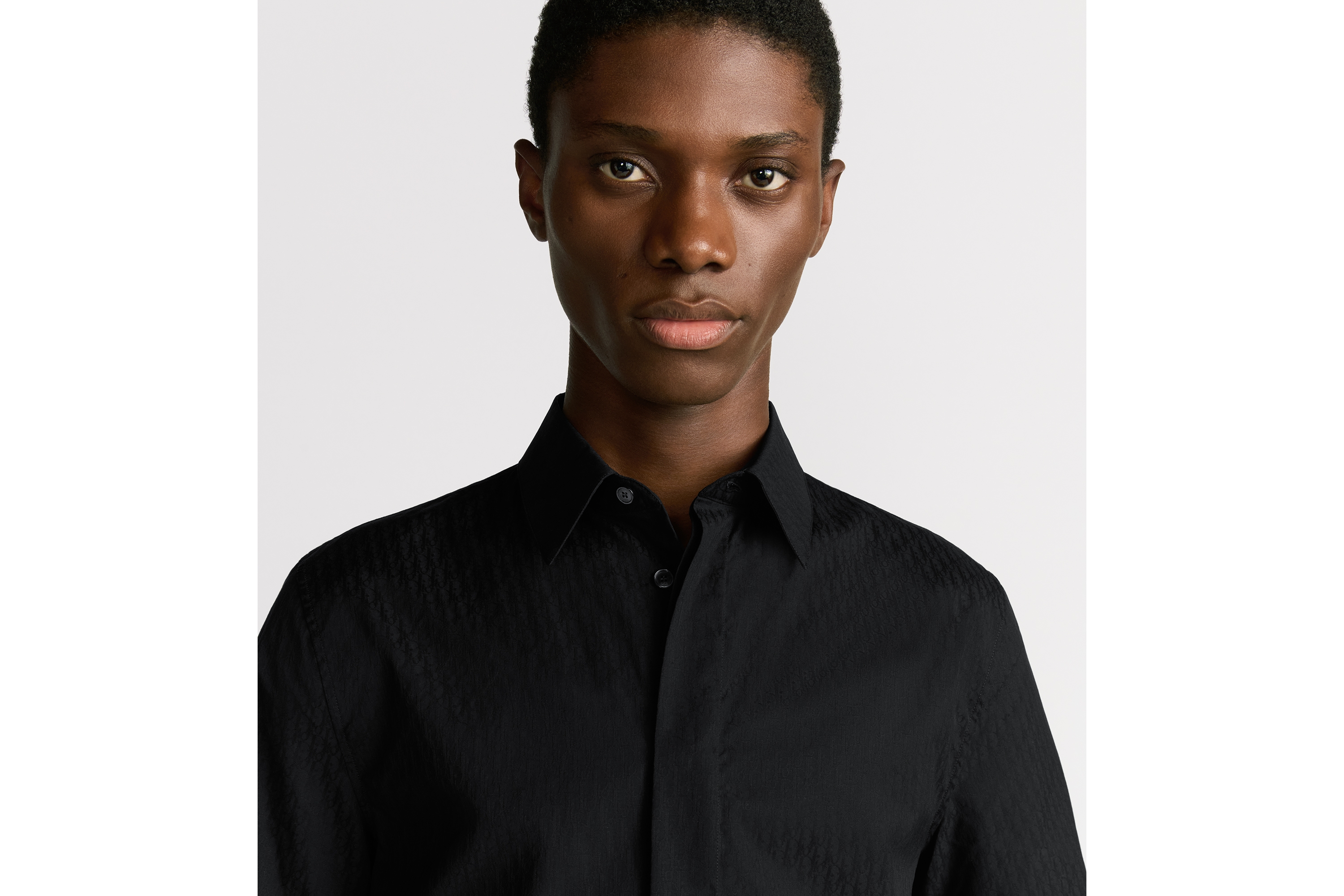 Oblique 印花短袖衬衫 黑色棉质提花面料 E10