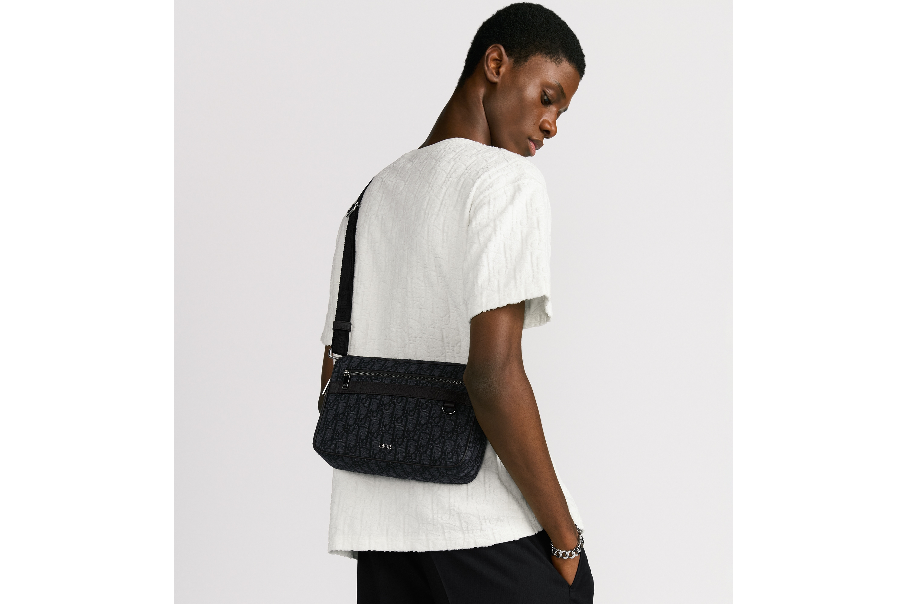 look_image_alt_prefix Safari 手袋（附肩带） 黑色 Oblique 印花面料 E19