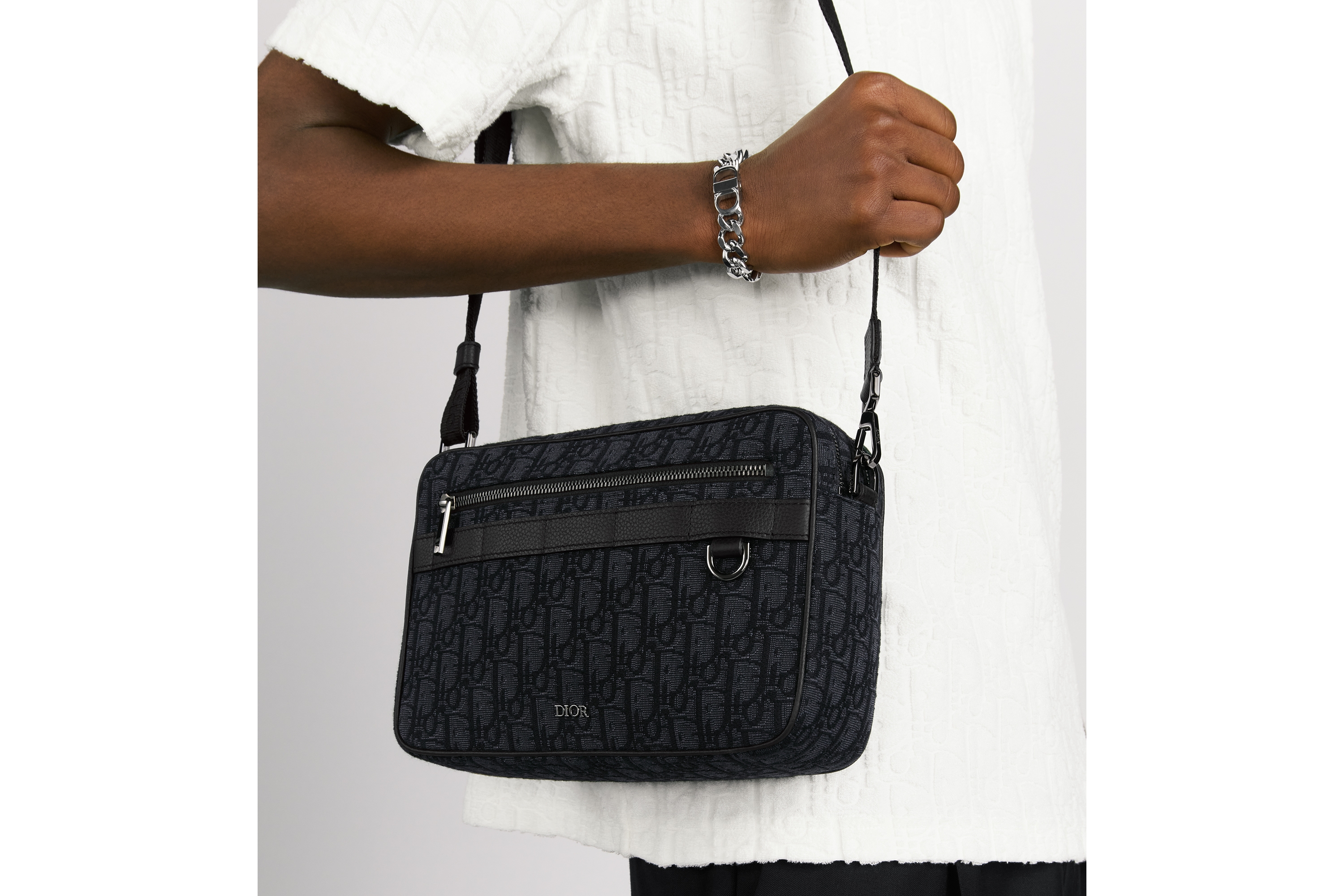 look_image_alt_prefix Safari 手袋（附肩带） 黑色 Oblique 印花面料 E20