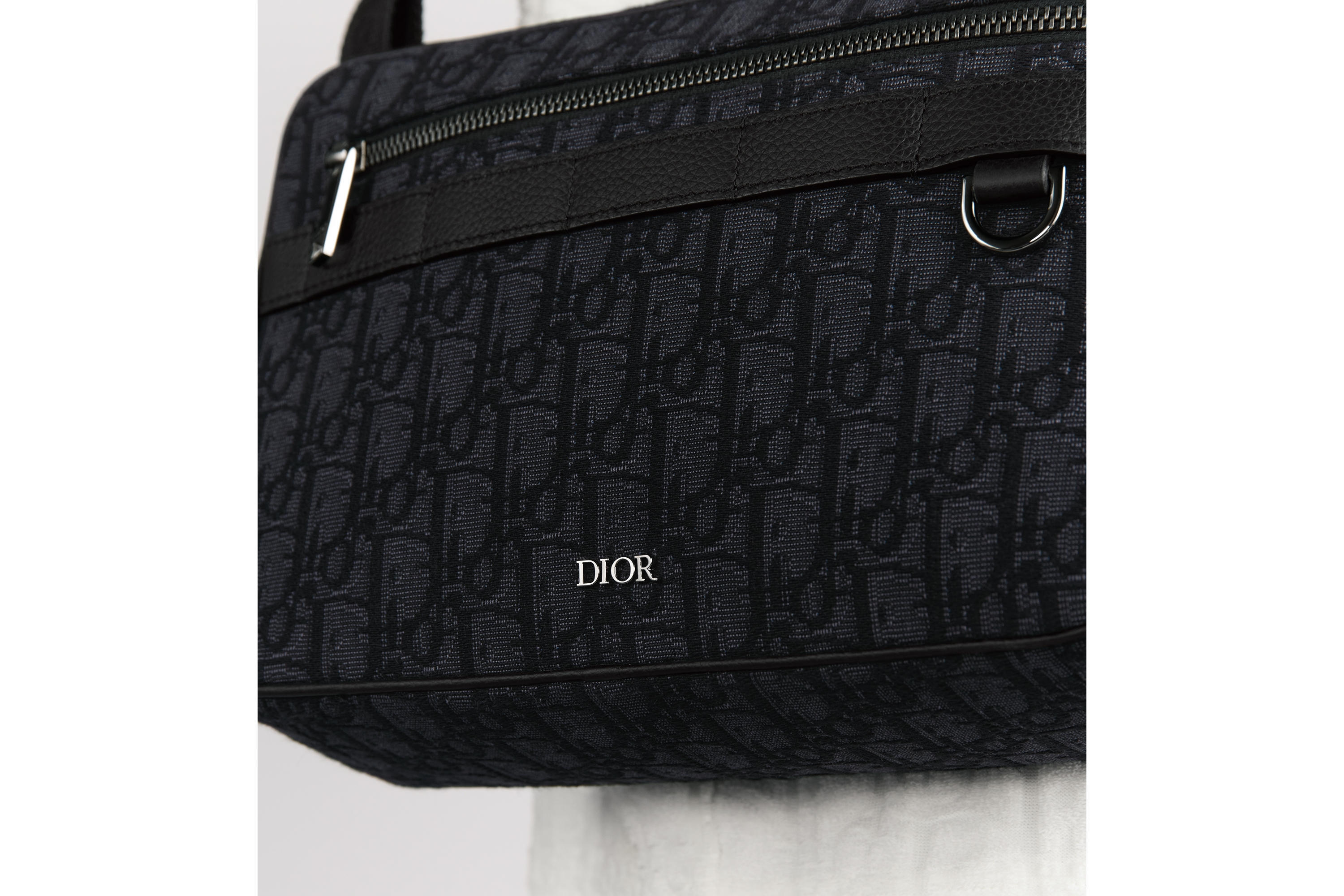 look_image_alt_prefix Safari 手袋（附肩带） 黑色 Oblique 印花面料 E21