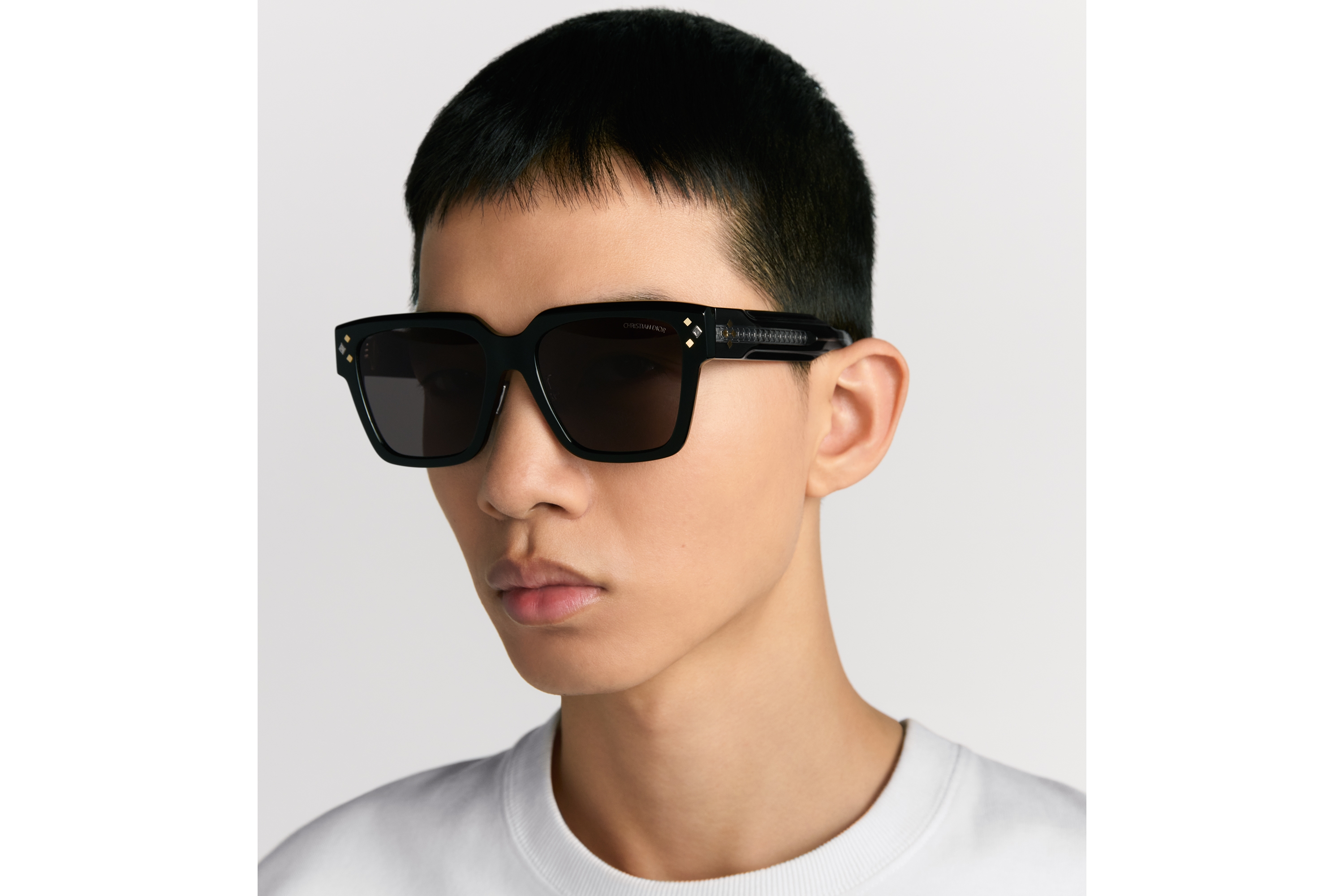 CD Diamond S3F 太阳眼镜 黑色正方形镜框 E29