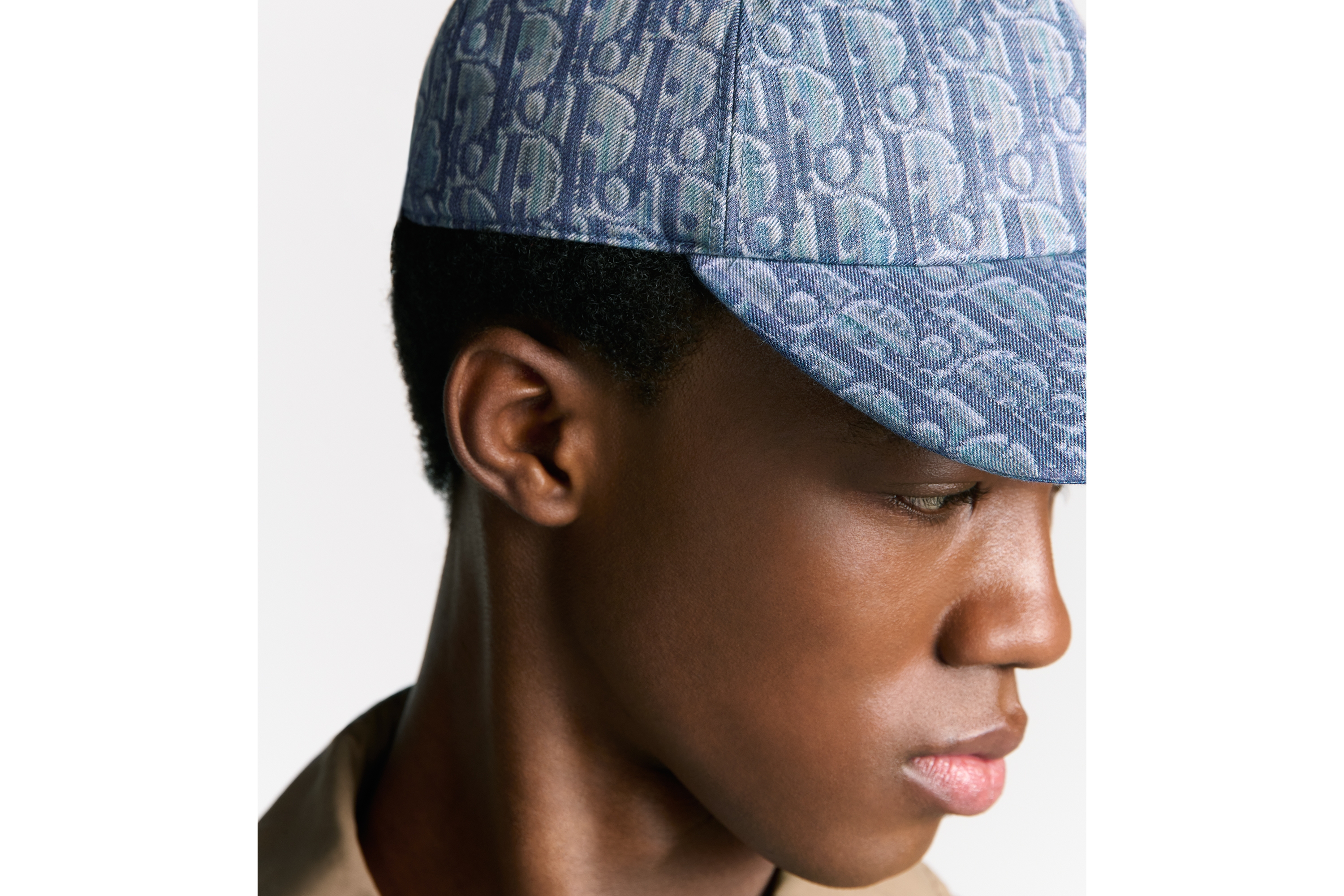 look_image_alt_prefix 棒球帽 淡蓝色棉质混纺斜纹面料 Oblique 印花 E27