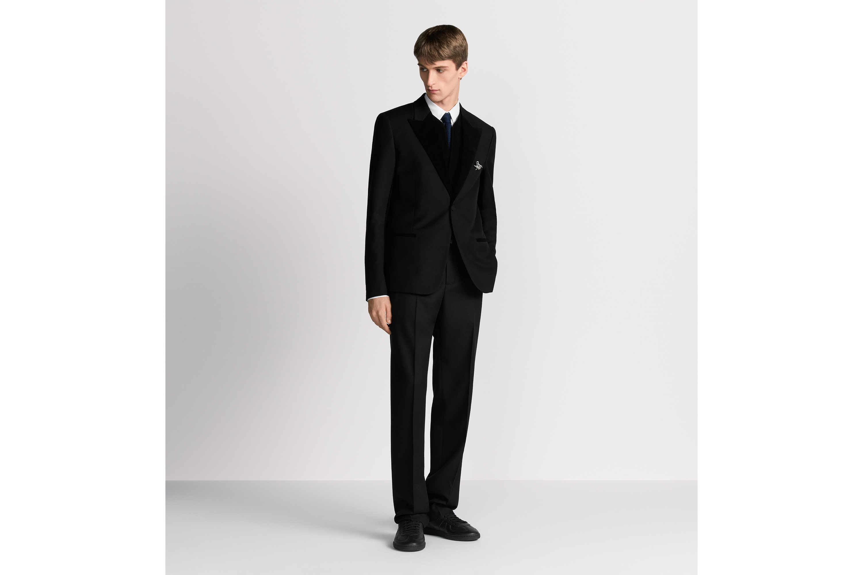 look_image_alt_prefix 单西 黑色绵羊毛马裤呢灯芯绒细节 E02