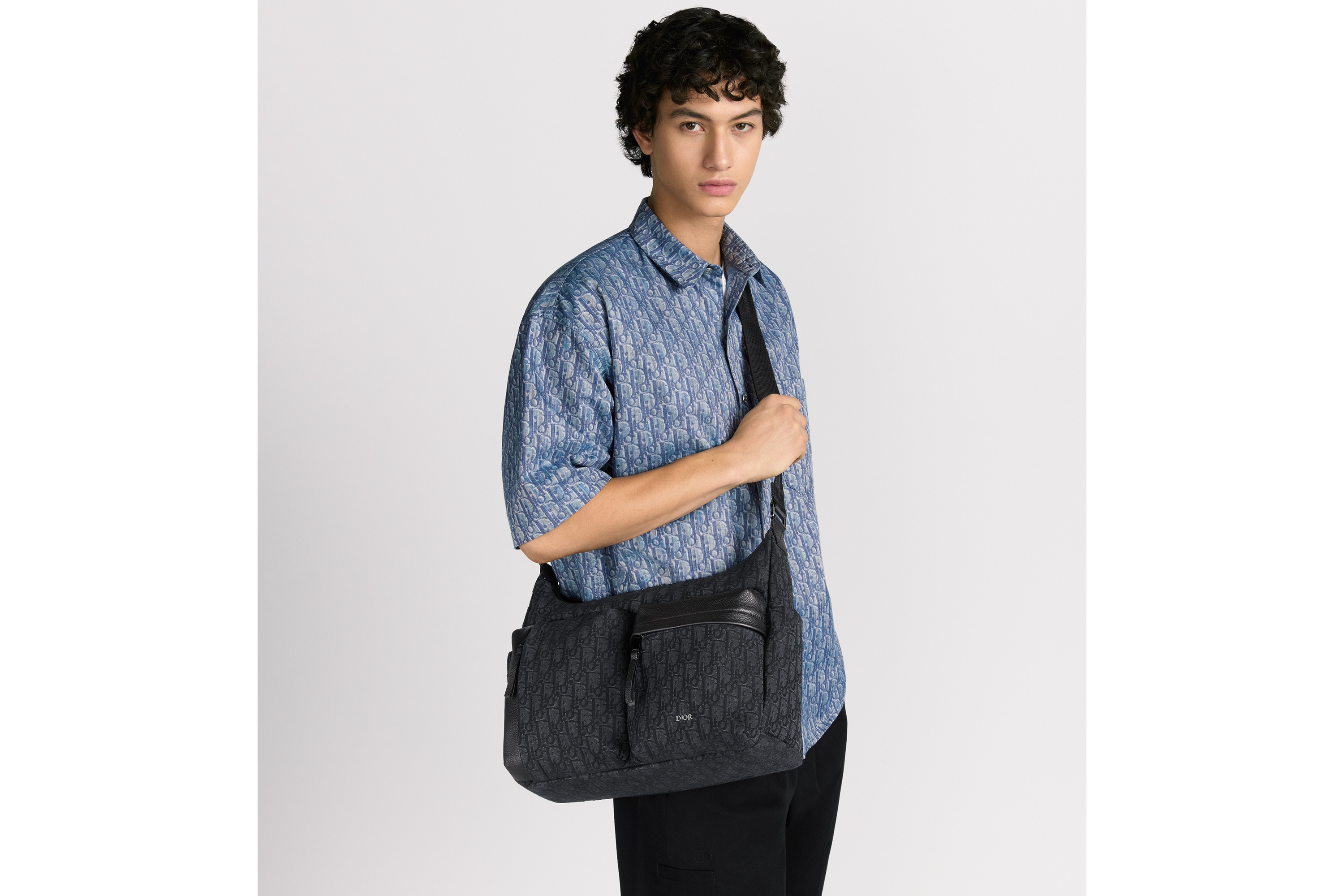 中号 Rider Soft 水饺包 黑色 Oblique 印花面料和黑色粒面牛皮革 E19