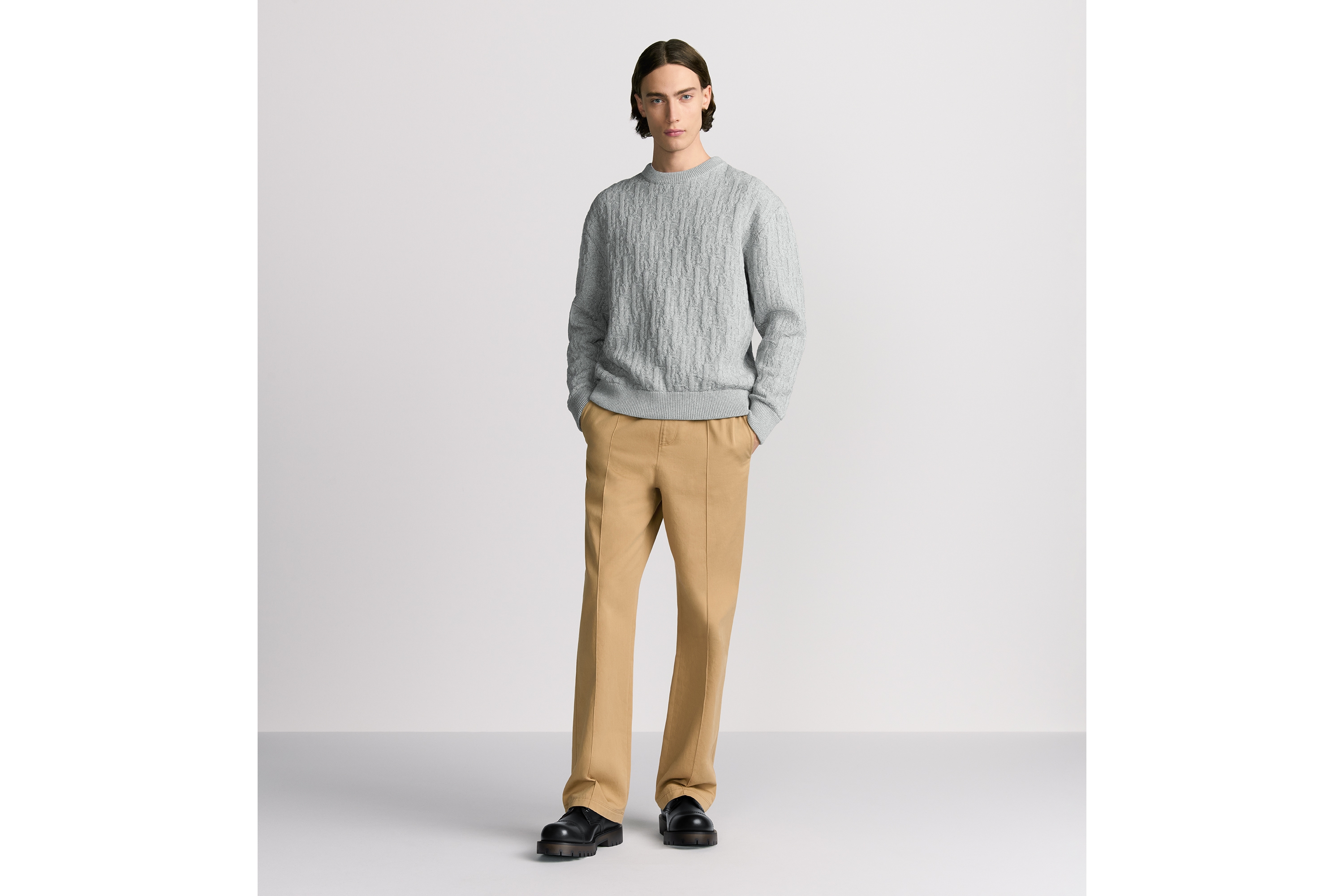 look_image_alt_prefix 针织衫 灰色棉质混纺提花面料 Oblique 印花 E08