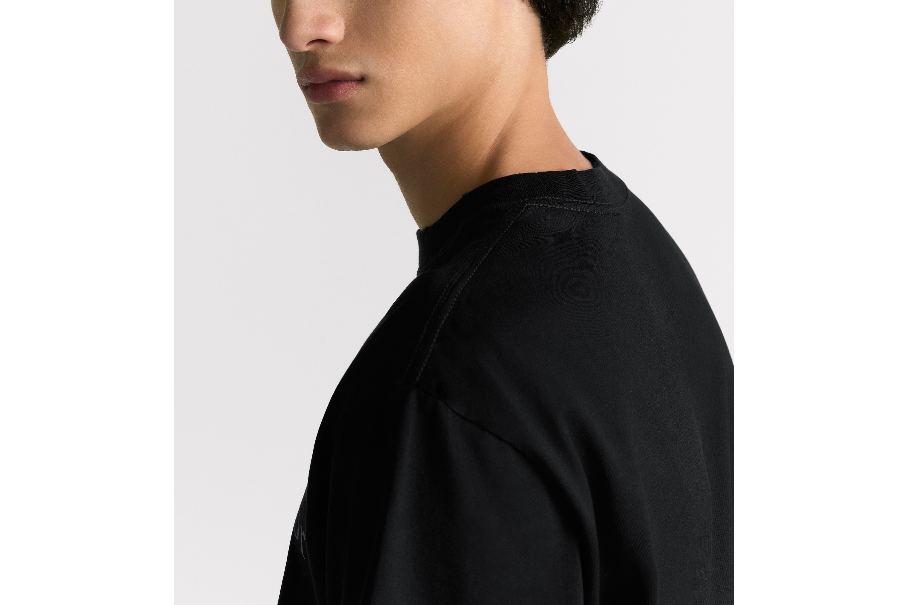 宽松版型 T 恤 黑色棉质平纹针织面料仿旧效果 Christian Dior Couture 印花 E09