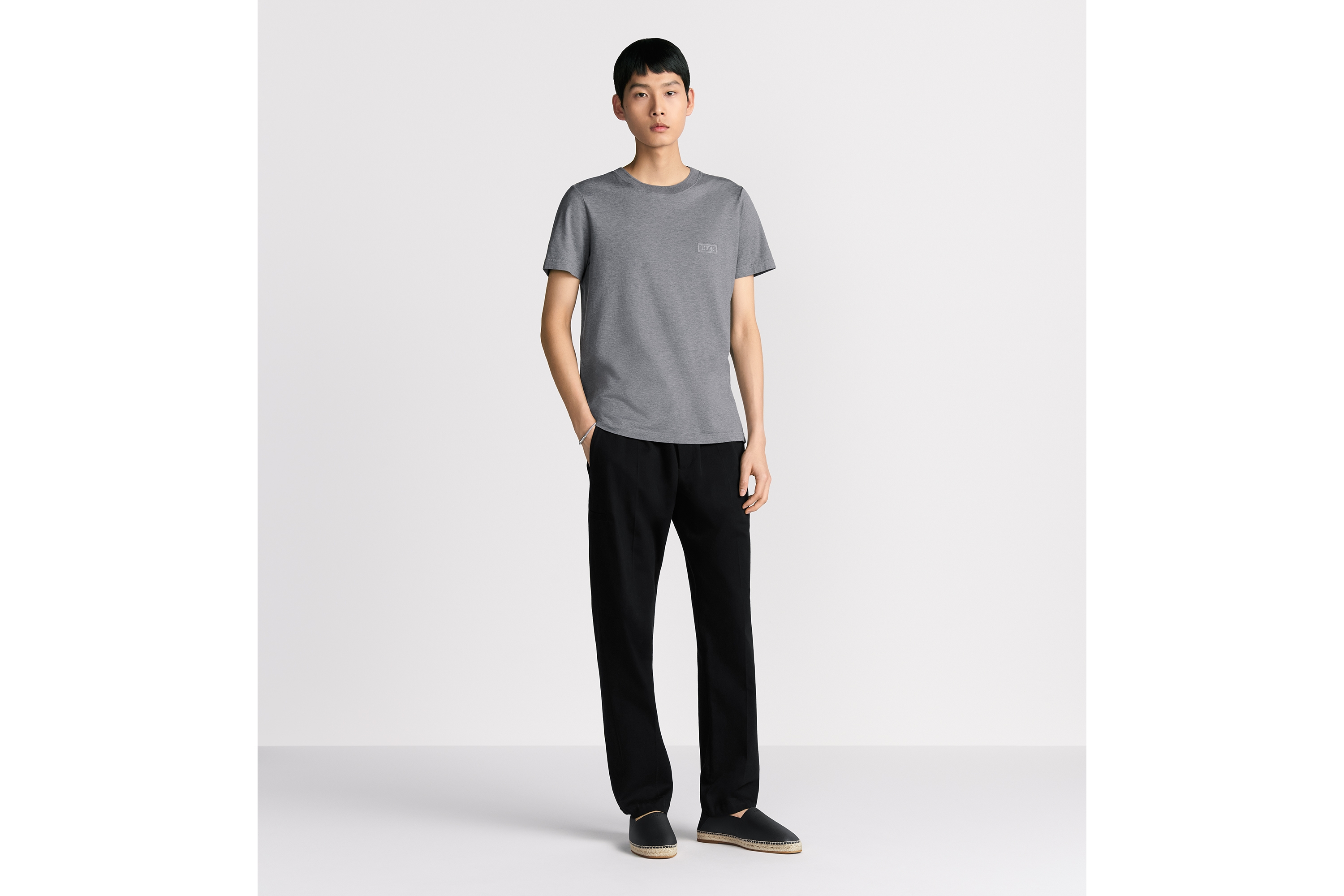 Dior Icons 常规版型 T 恤 灰色海岛棉质平纹针织面料 E08