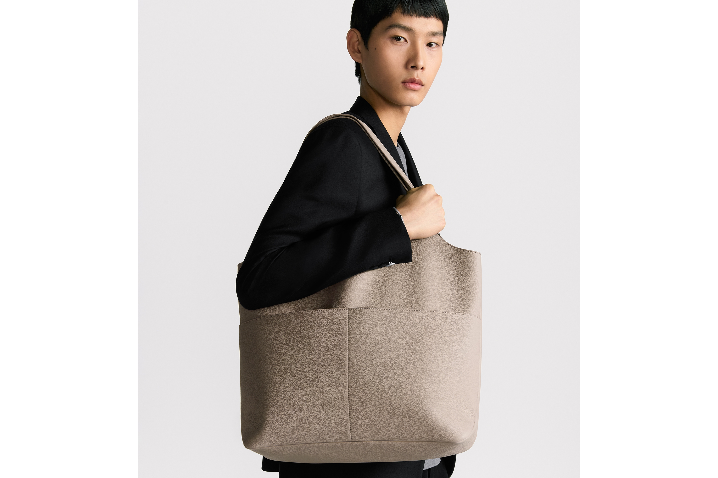 look_image_alt_prefix Dior Privé 手袋 米色 Dior Icons 牛皮革 E19