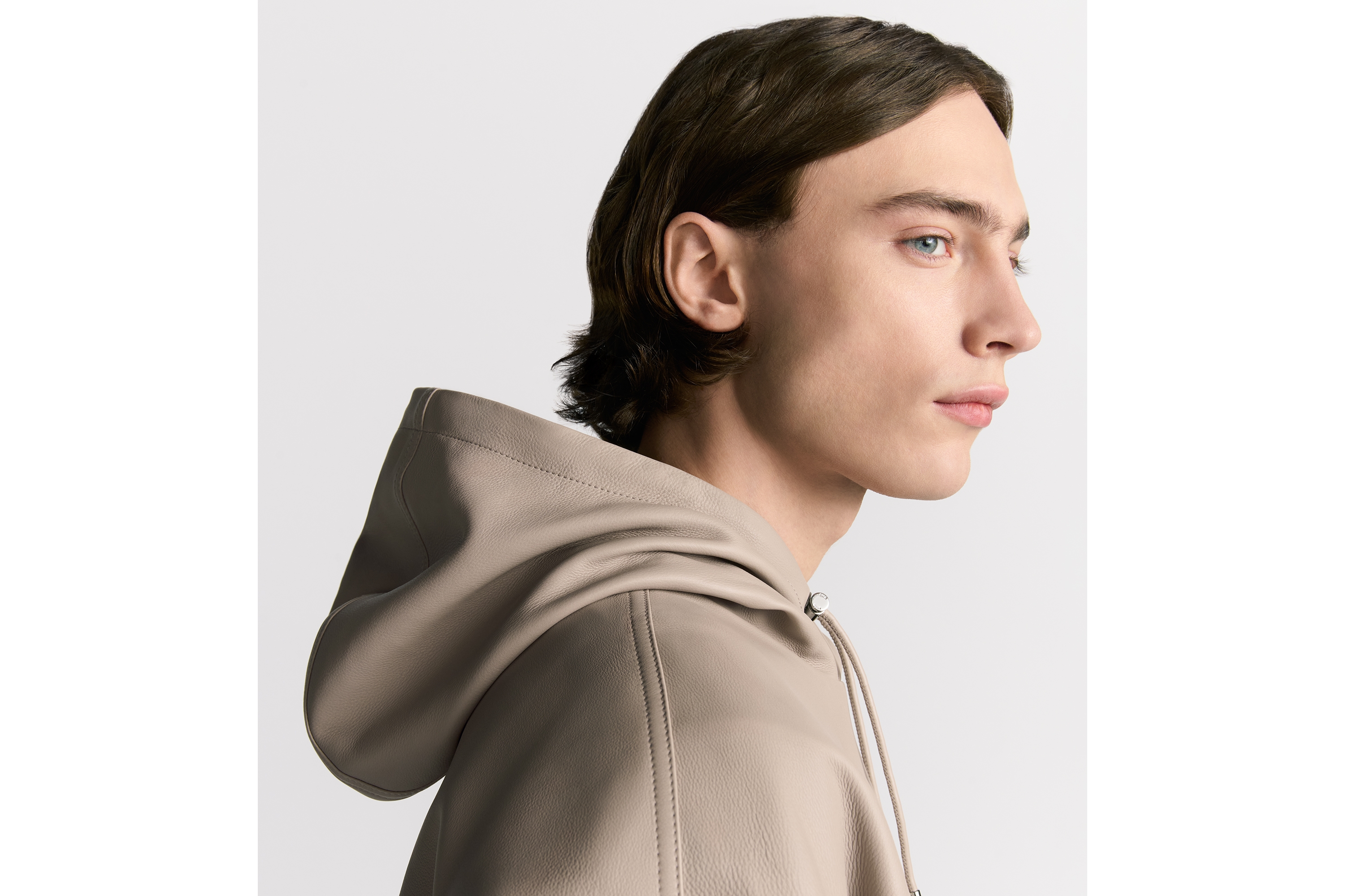 look_image_alt_prefix Dior Icons 连帽短夹克 米色光滑牛皮革 E03