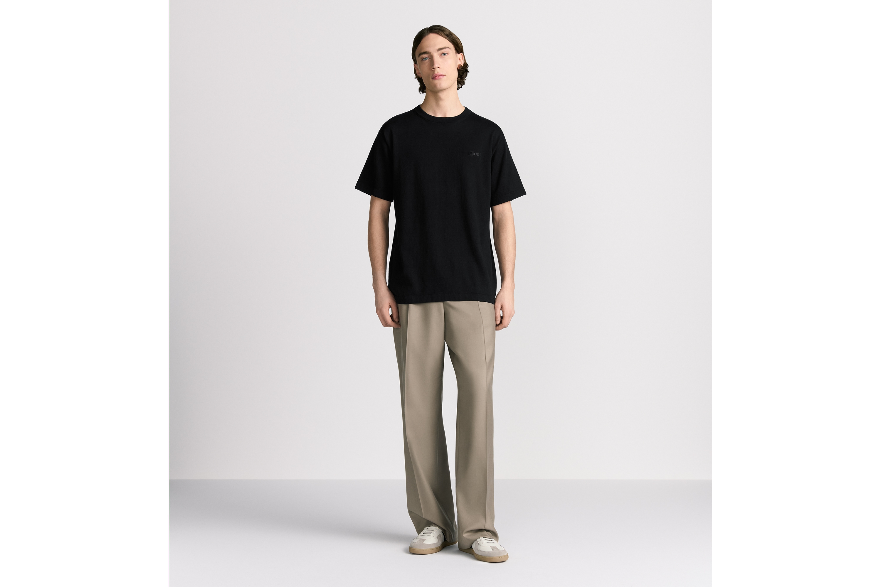 look_image_alt_prefix Dior Icons T 恤 黑色棉质混纺平纹针织面料 E08