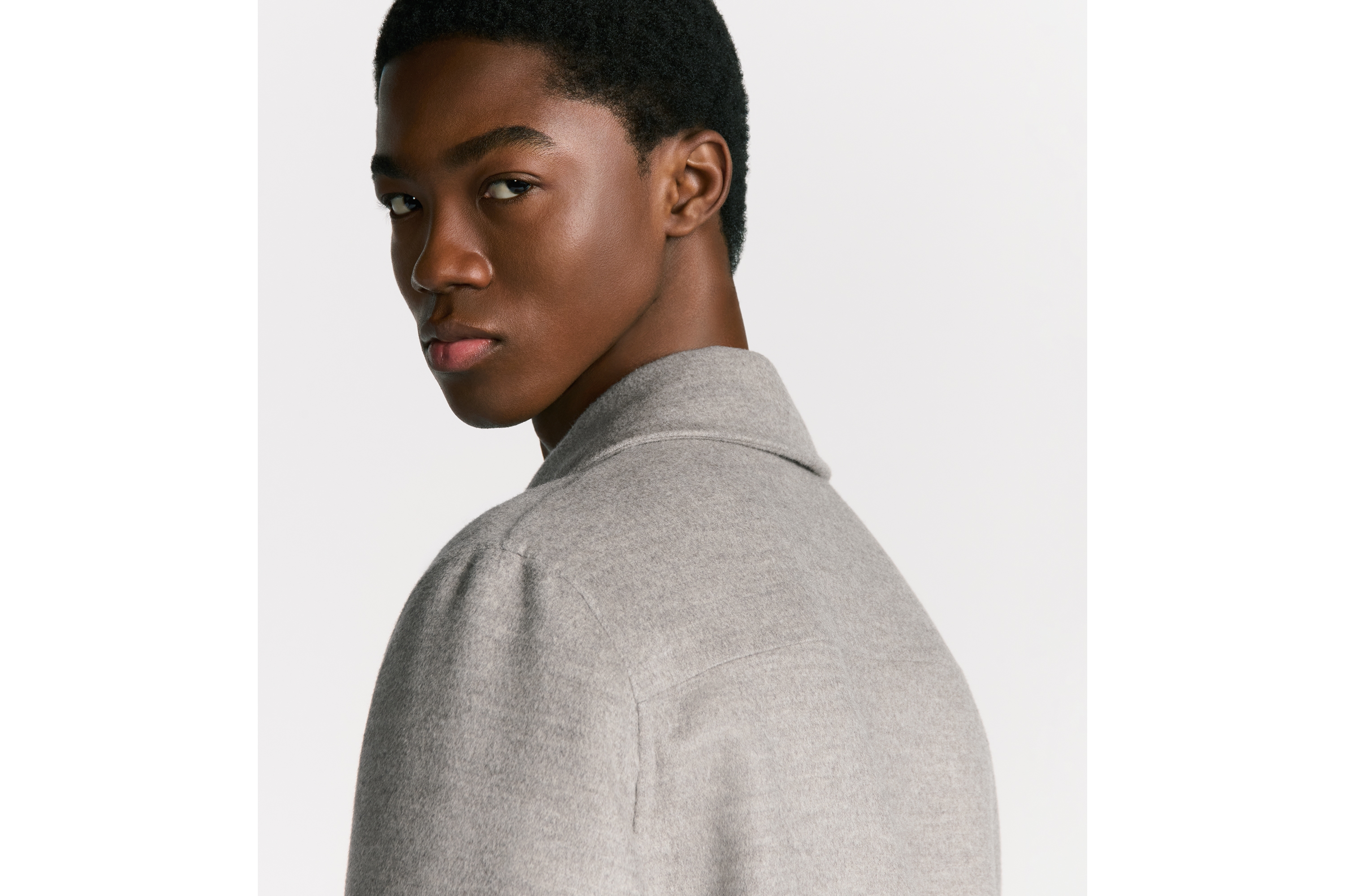 look_image_alt_prefix Dior Icons 工装夹克 米色双面绵羊毛和山羊绒混纺面料 E03