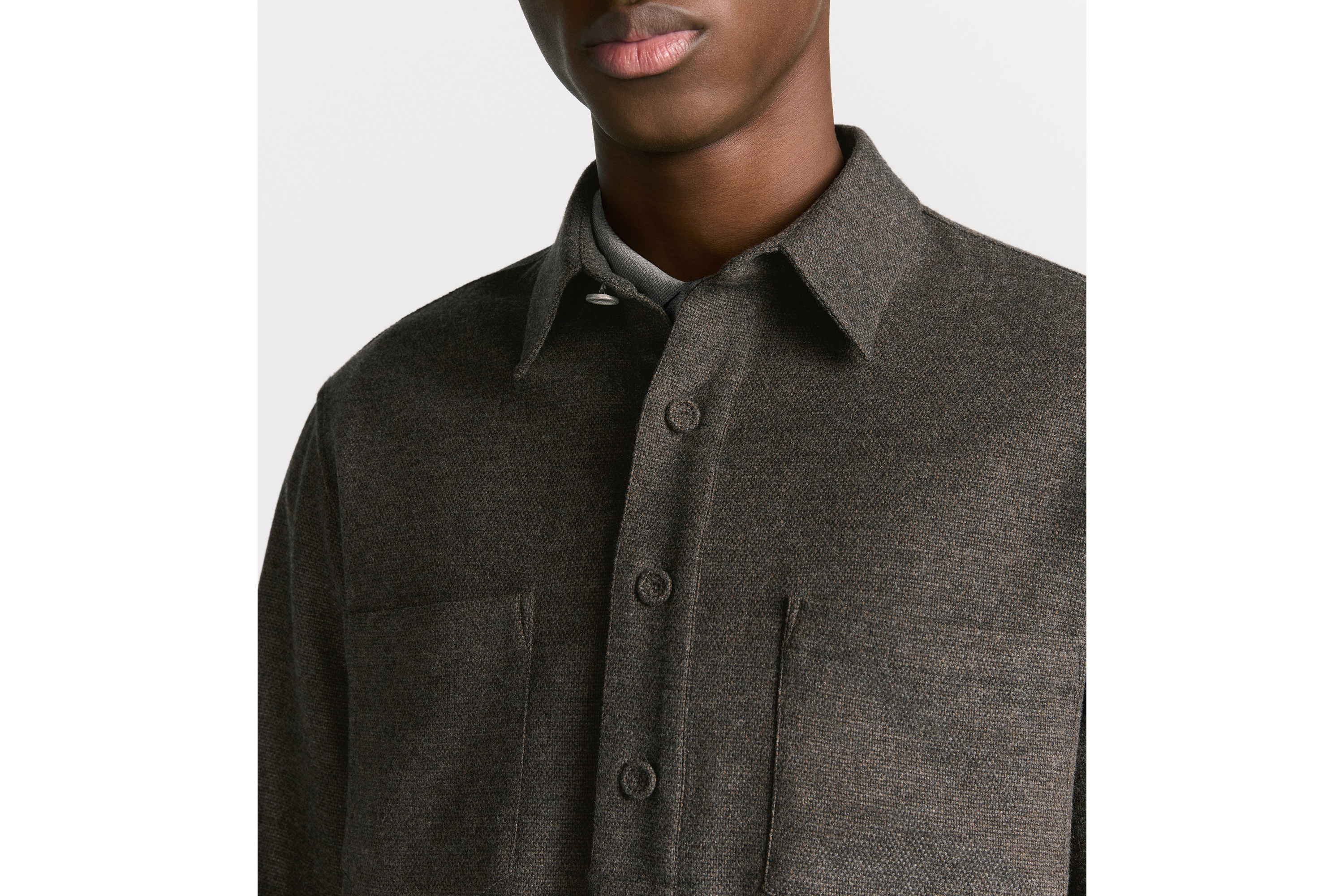 look_image_alt_prefix Dior Icons 超大版型衬衫 棕色绵羊毛和山羊绒混纺面料 E04