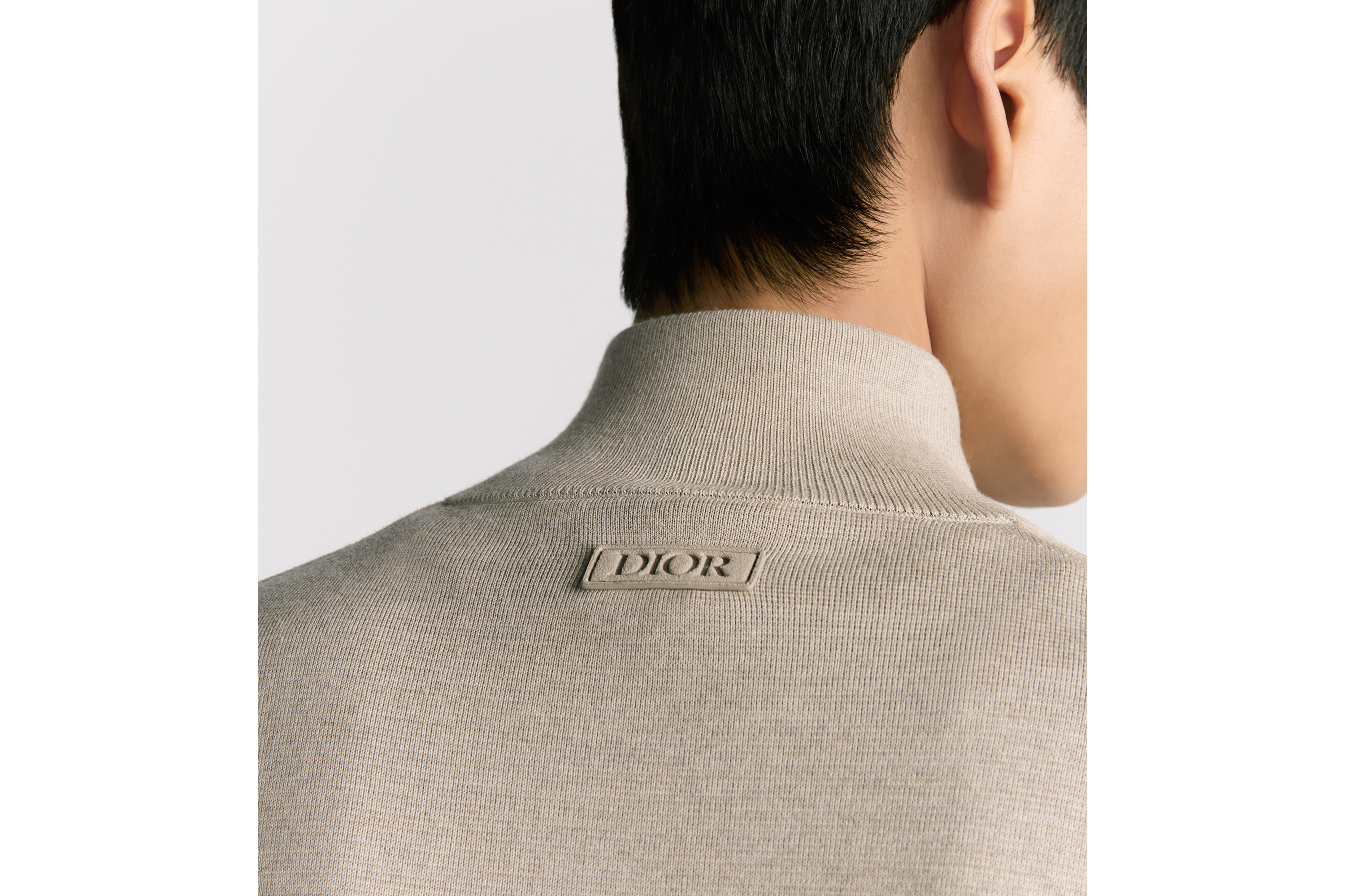 look_image_alt_prefix Dior Icons 针织衫 米色绵羊毛针织面料 E03