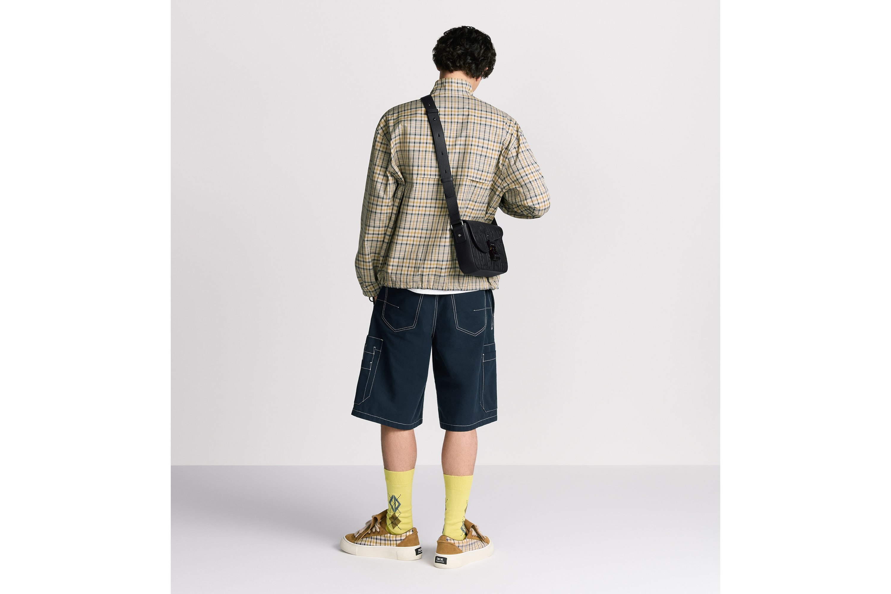 小号马鞍翻盖信使包 黑色 Dior Gravity 印花效果皮革和黑色粒面牛皮革 E21