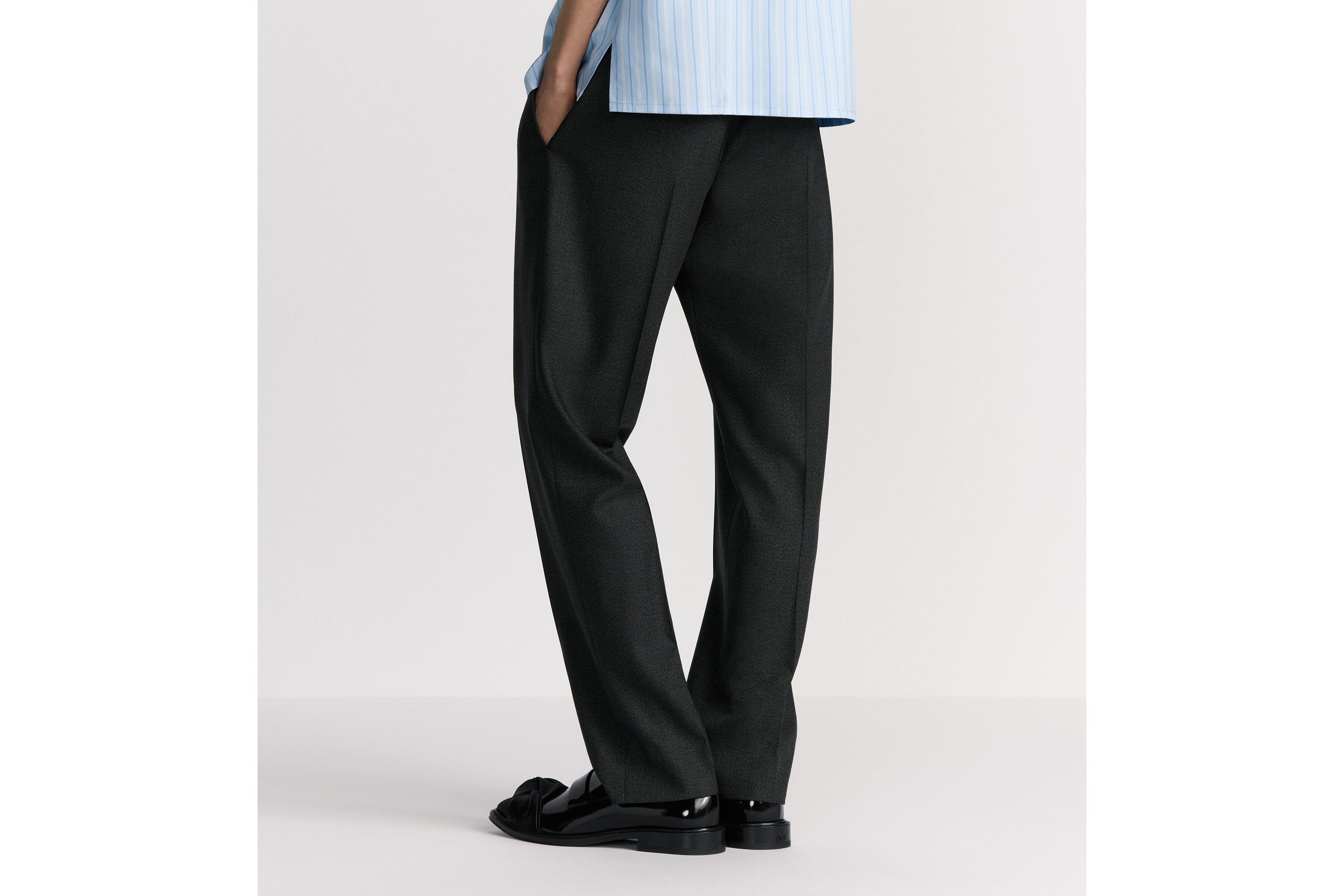 精裁运动裤 煤灰色绵羊毛面料 Christian Dior Couture 标签 E15