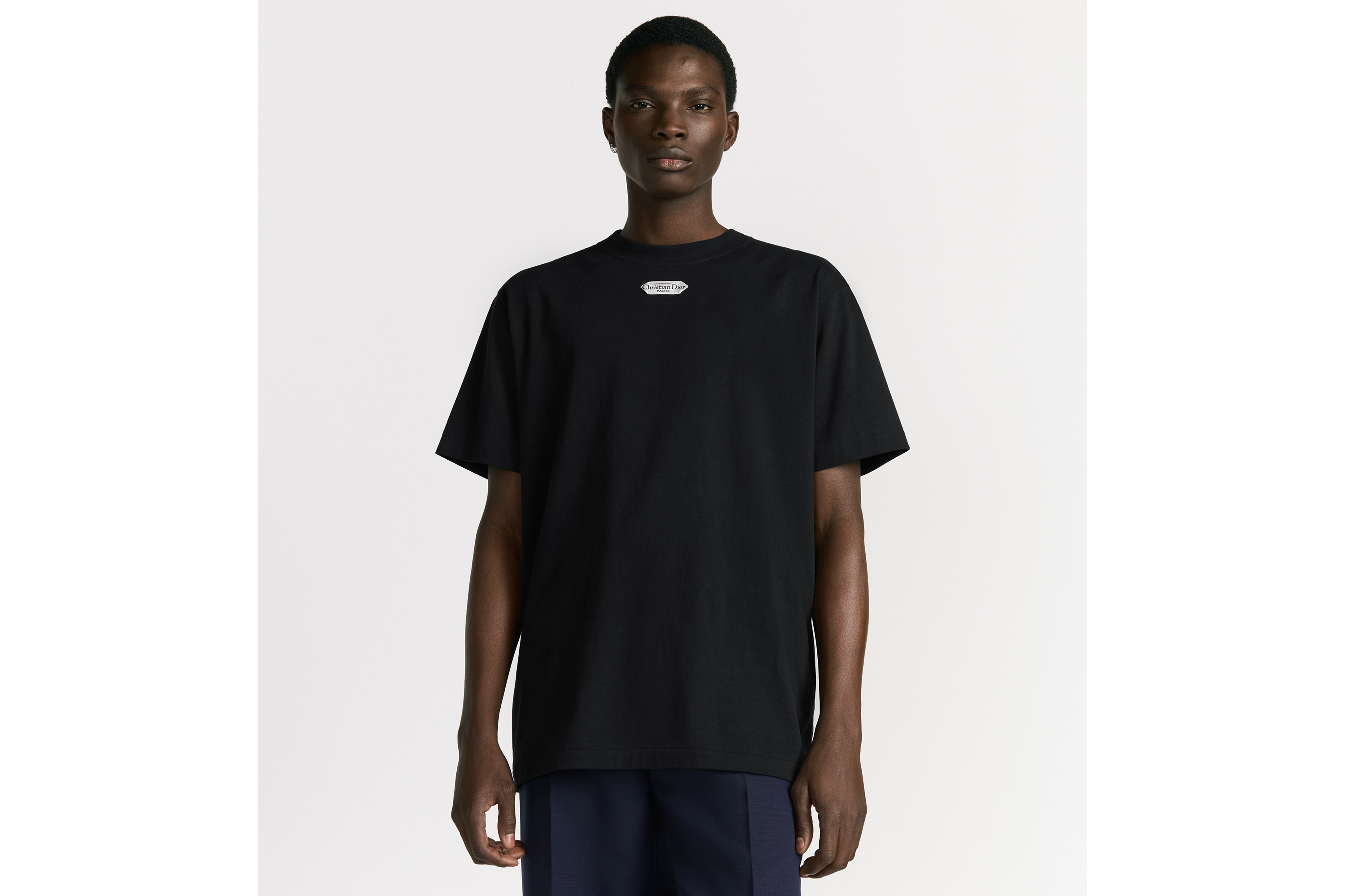 宽松版型 T 恤 黑色棉质平纹针织面料 Christian Dior Paris 标签 E07