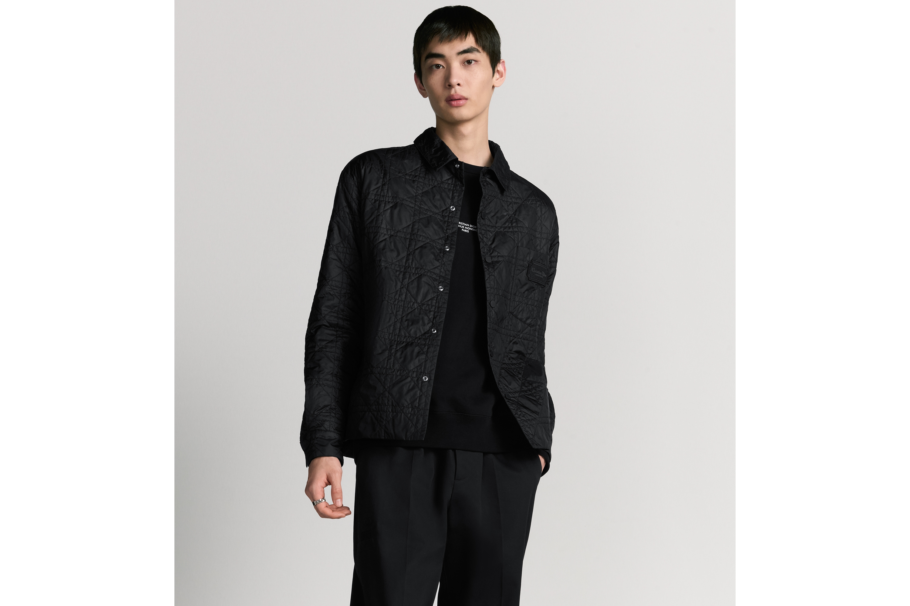 look_image_alt_prefix 外套衬衫 黑色科技面料藤格纹 E01