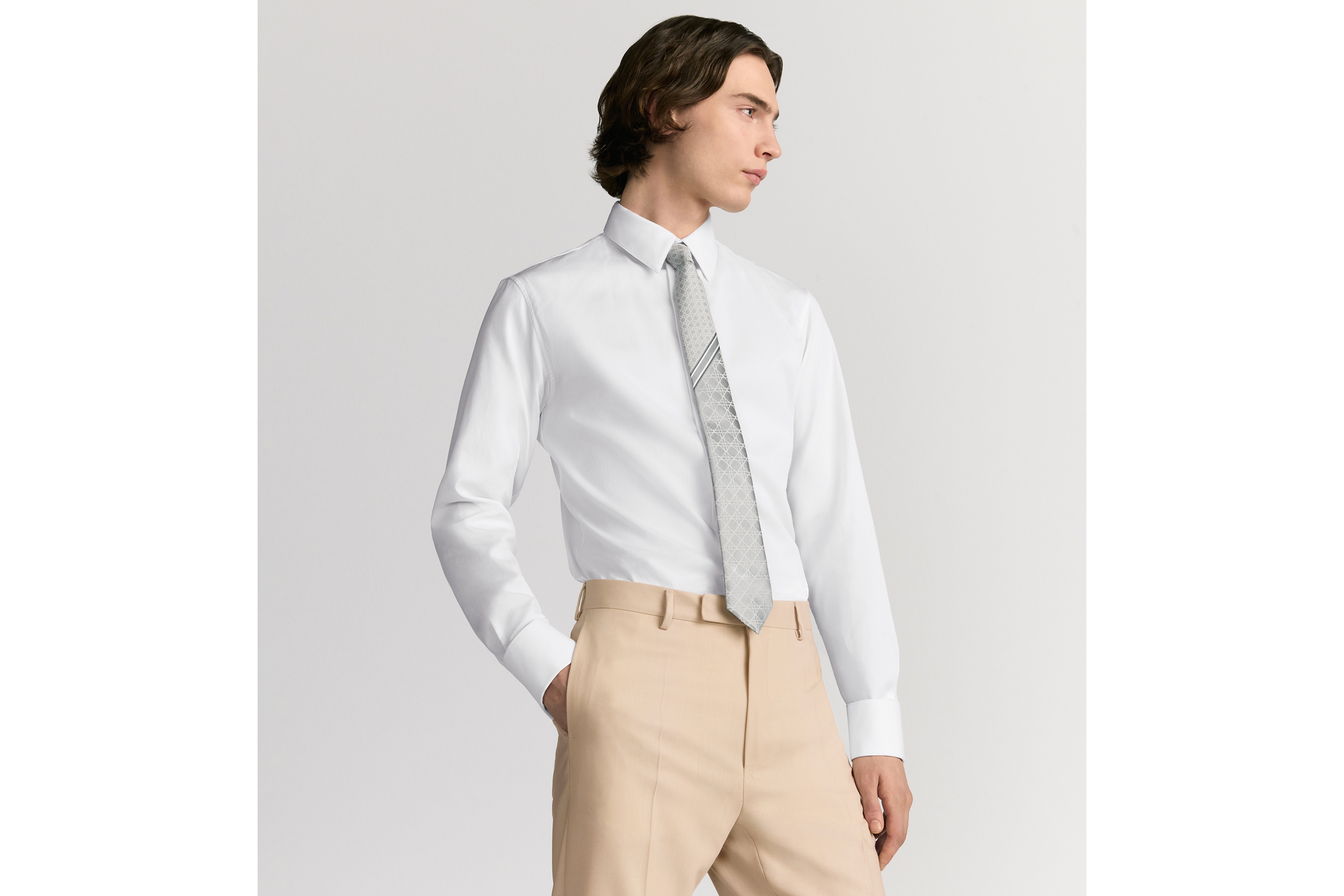 衬衫 亮白色棉质面料搭配法式袖口 E07