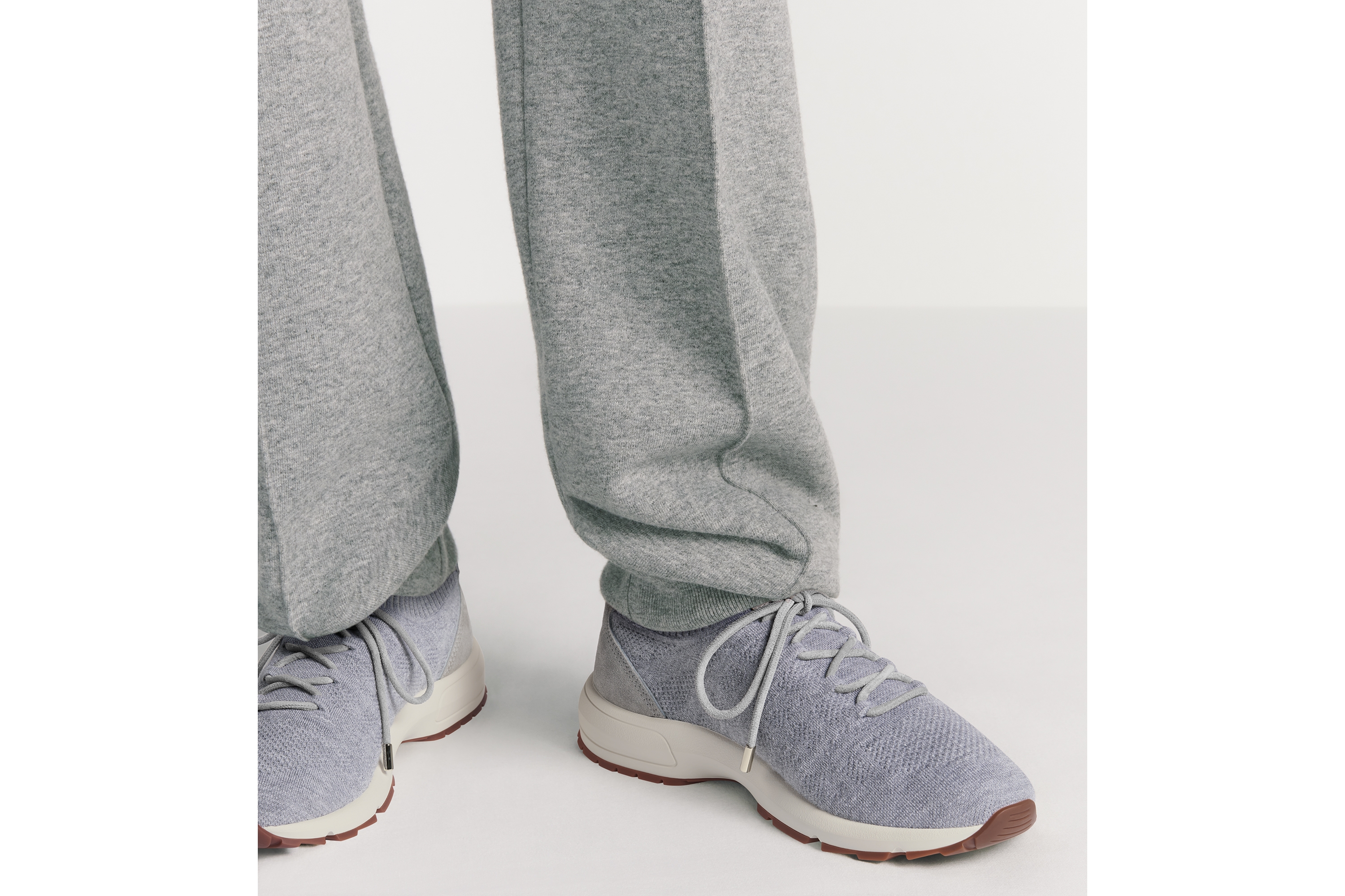 Dior Icons 运动长裤 灰色层次色调山羊绒混纺起绒面料 E16