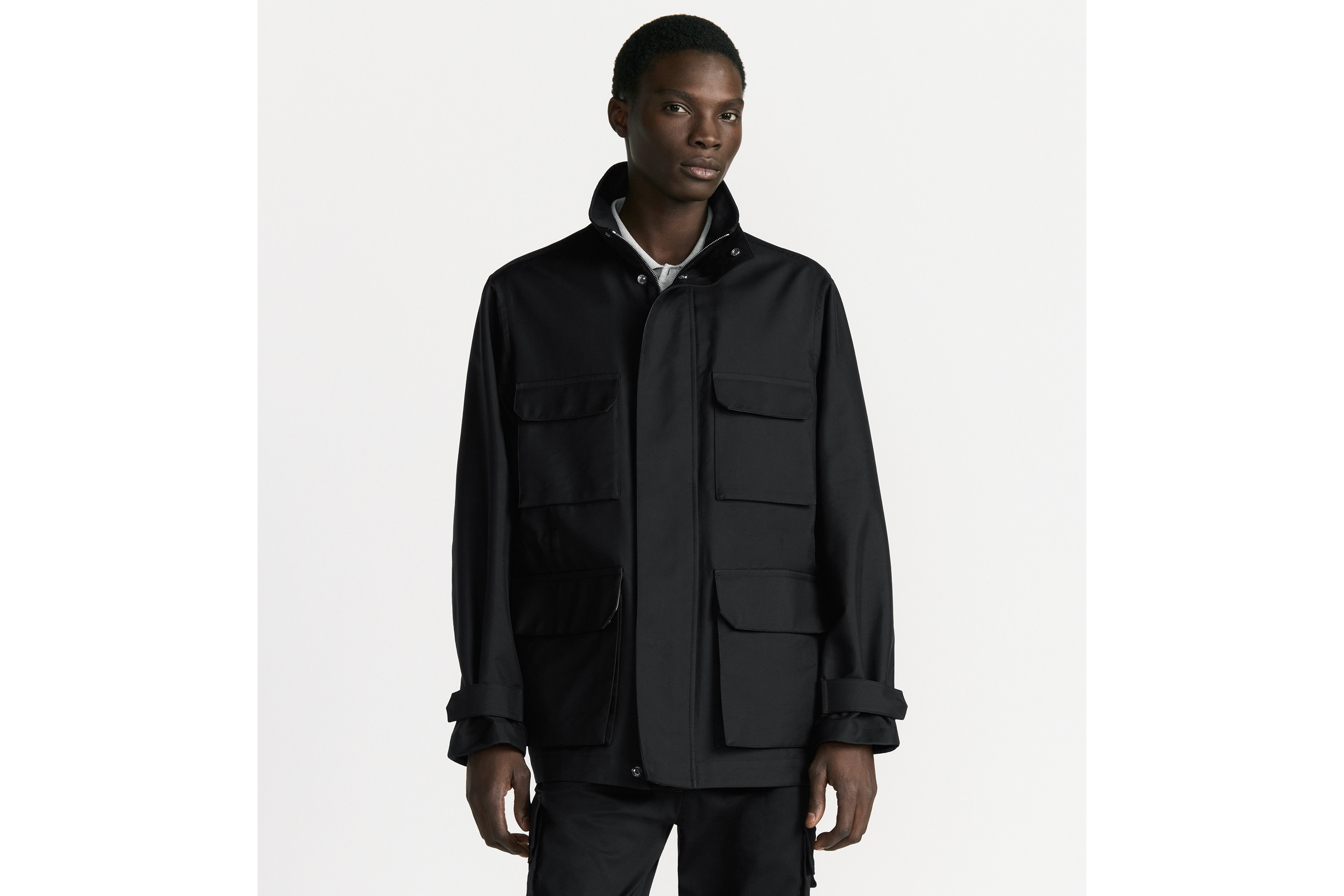 Dior Icons 猎装风格夹克 黑色桑蚕丝和棉质混纺斜纹面料 E01