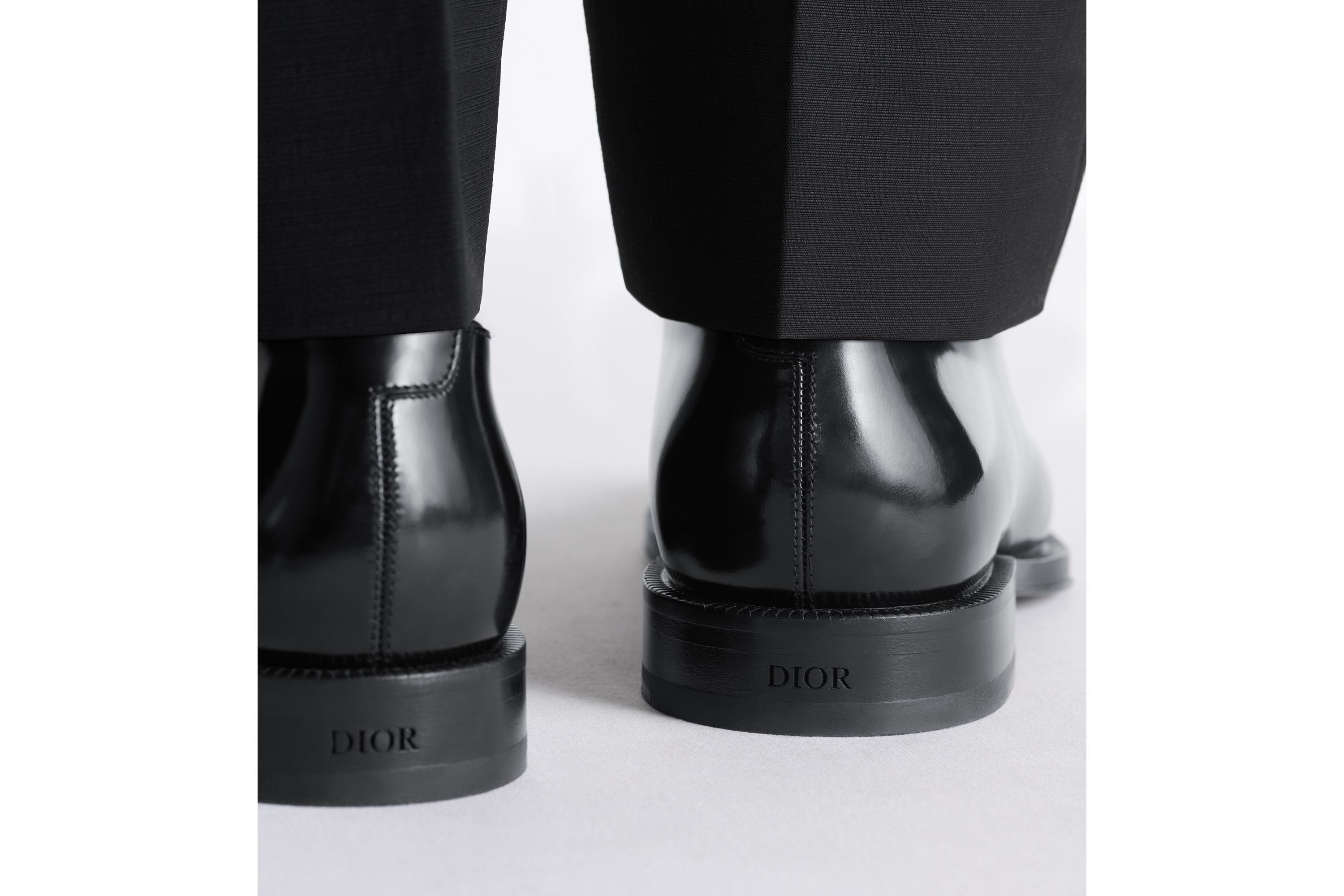 look_image_alt_prefix Dior Palmarès 德比鞋 黑色光泽牛皮革 E24