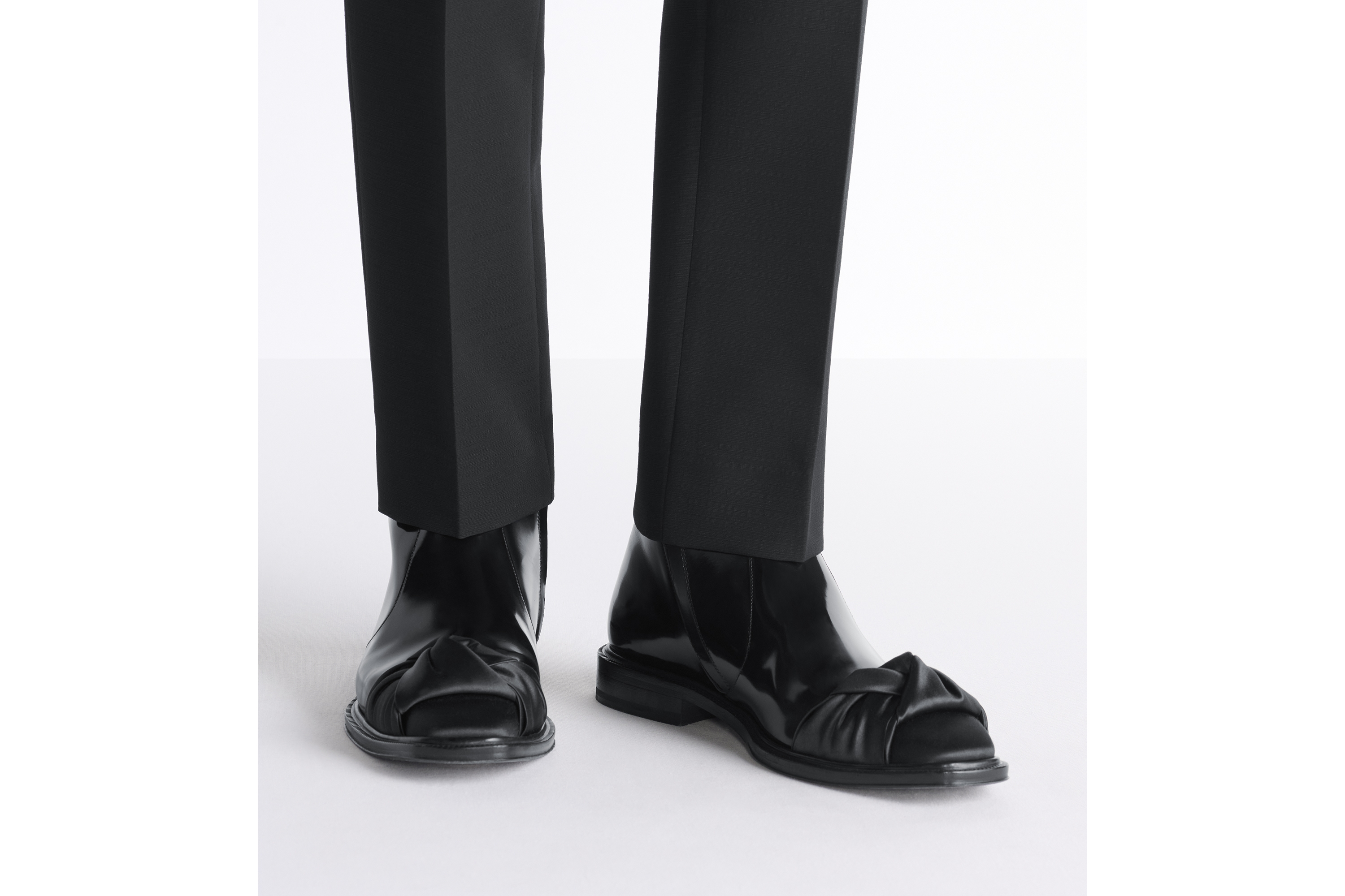 Dior Palmarès 拉链及踝靴 黑色光泽牛皮革和黑色缎面 E23