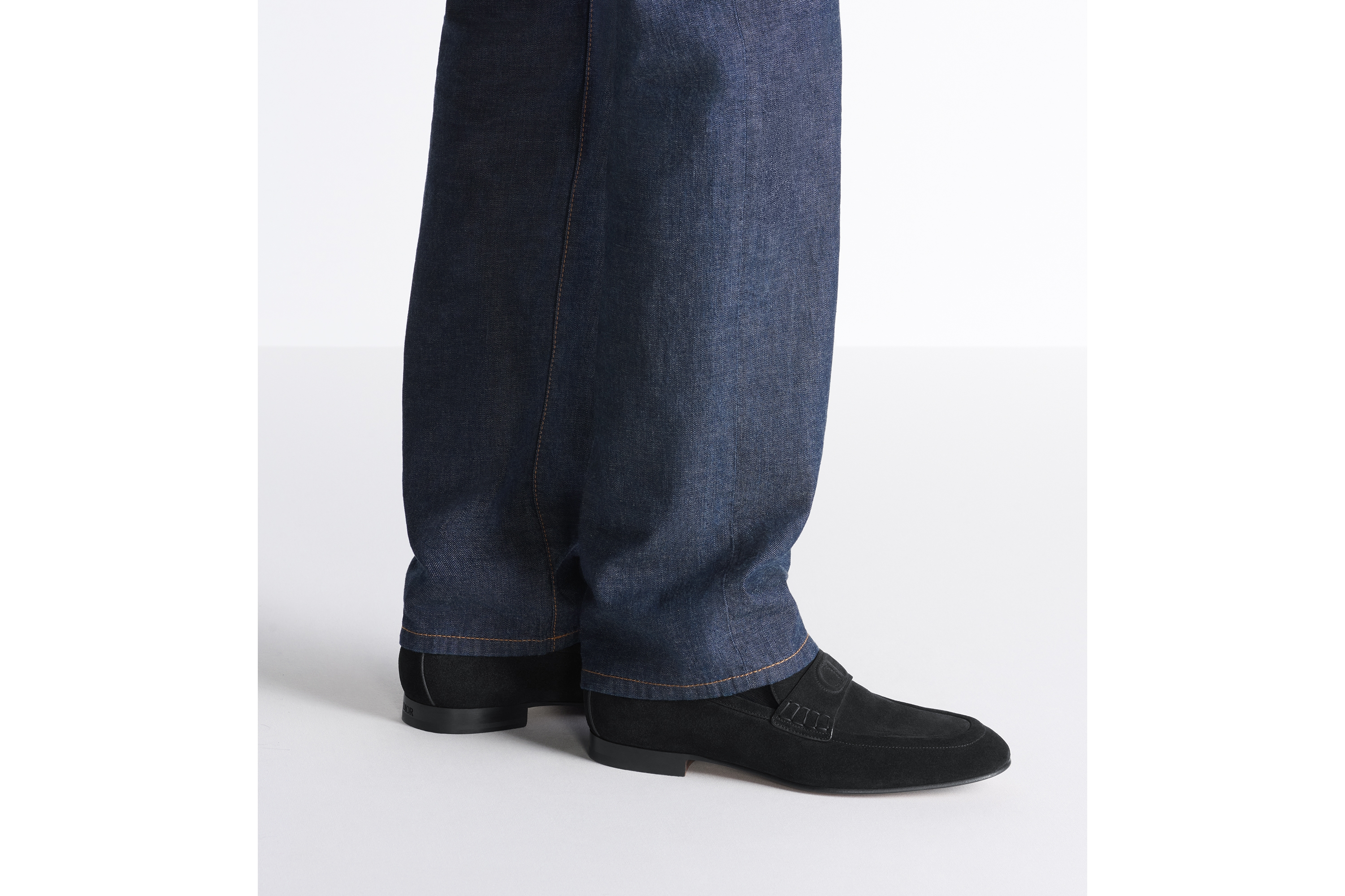 Dior Timeless Flex 乐福鞋 黑色绒面革 E23