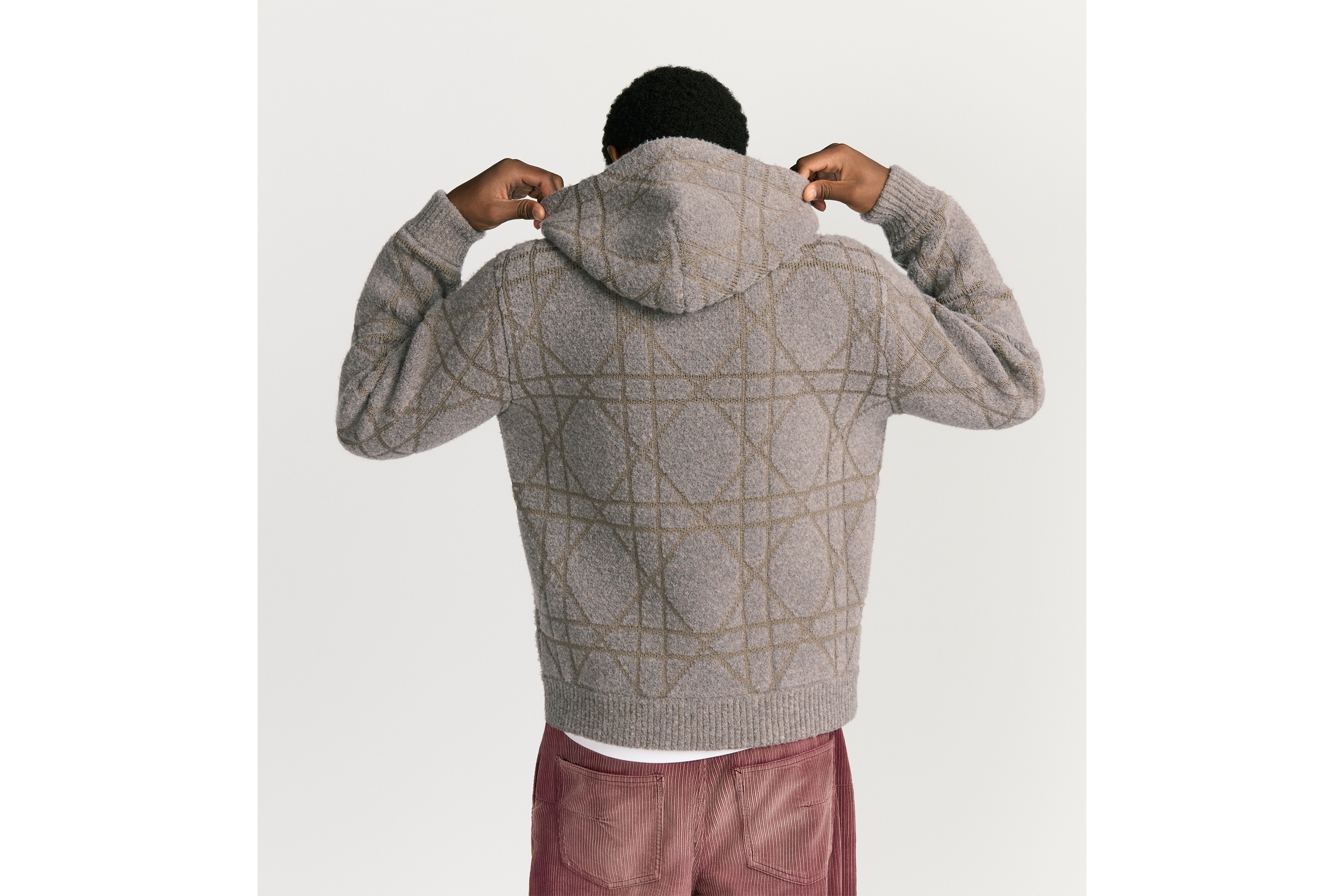 look_image_alt_prefix 连帽运动衫 米色绵羊毛混纺针织面料藤格纹 E03