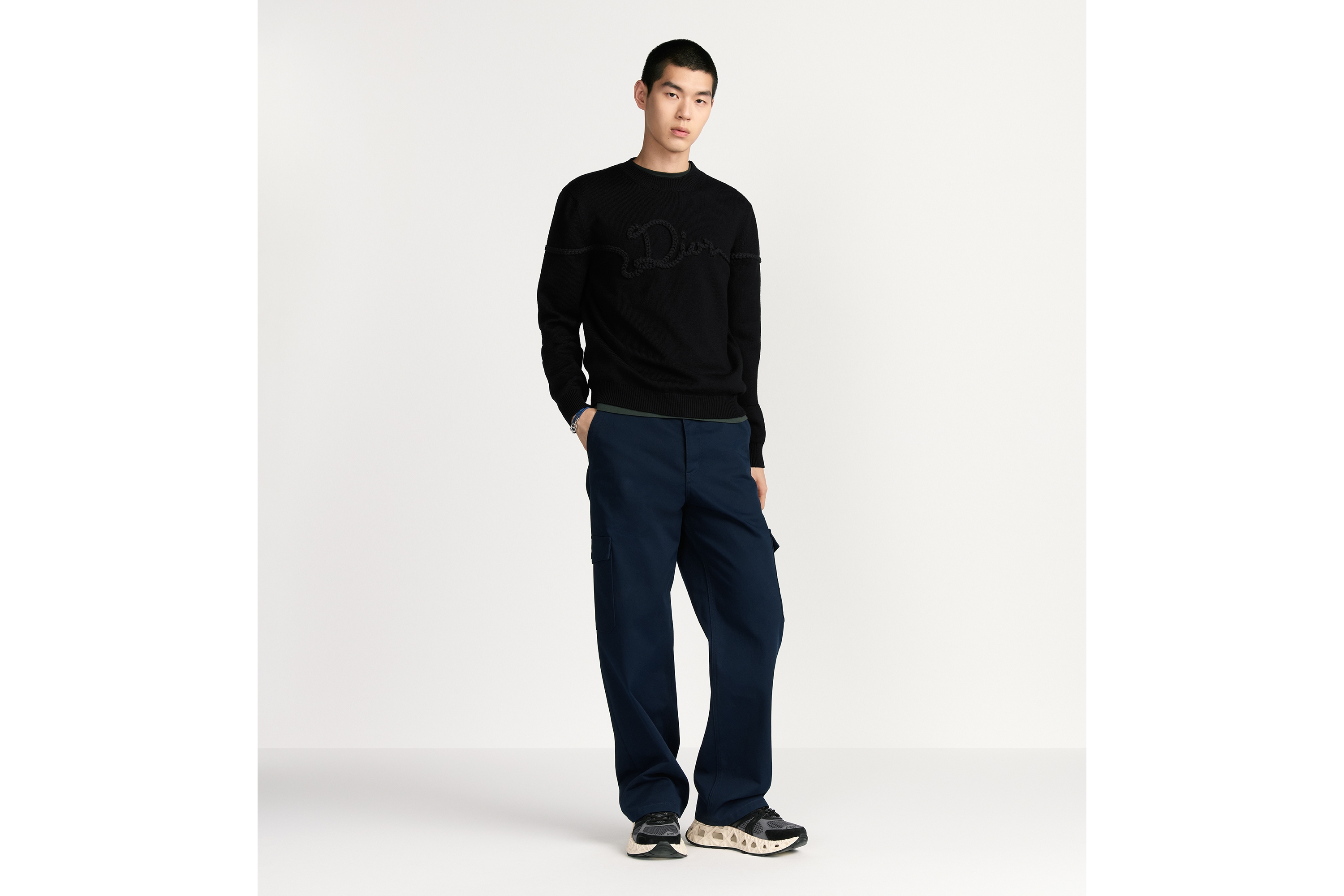 look_image_alt_prefix 针织衫 黑色绵羊毛平纹针织面料 Dior Ribbon 标志 E02