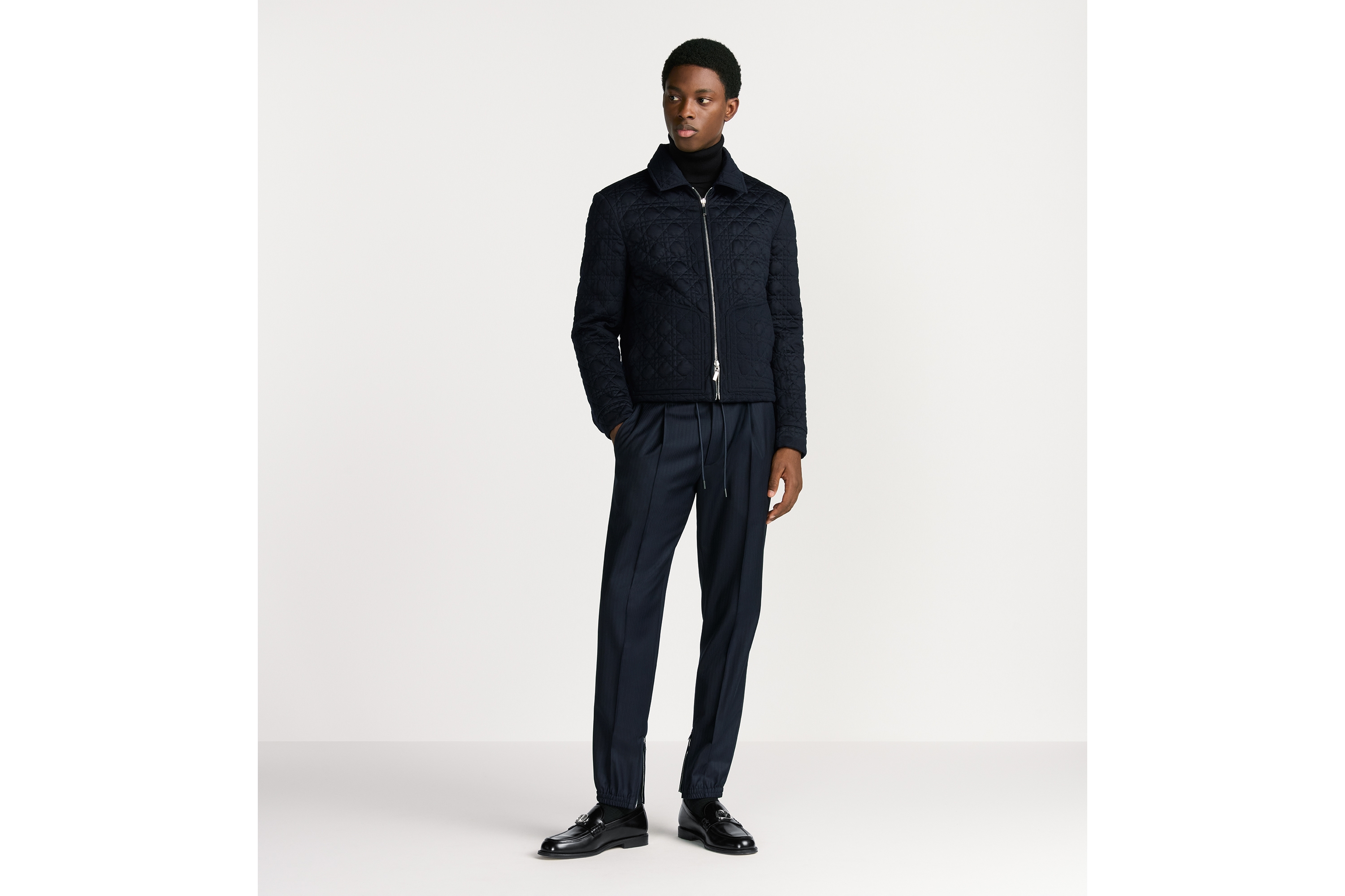 精裁运动裤 蓝色绵羊毛面料条纹图案 E08