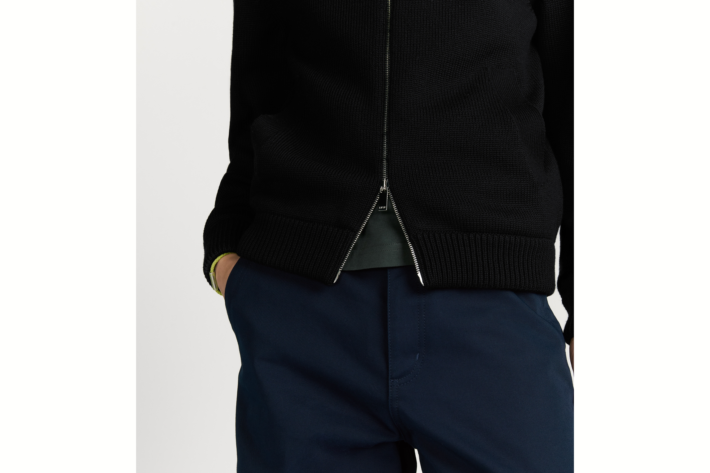 look_image_alt_prefix 短夹克 黑色绵羊毛平纹针织面料 Dior Ribbon 标志 E04