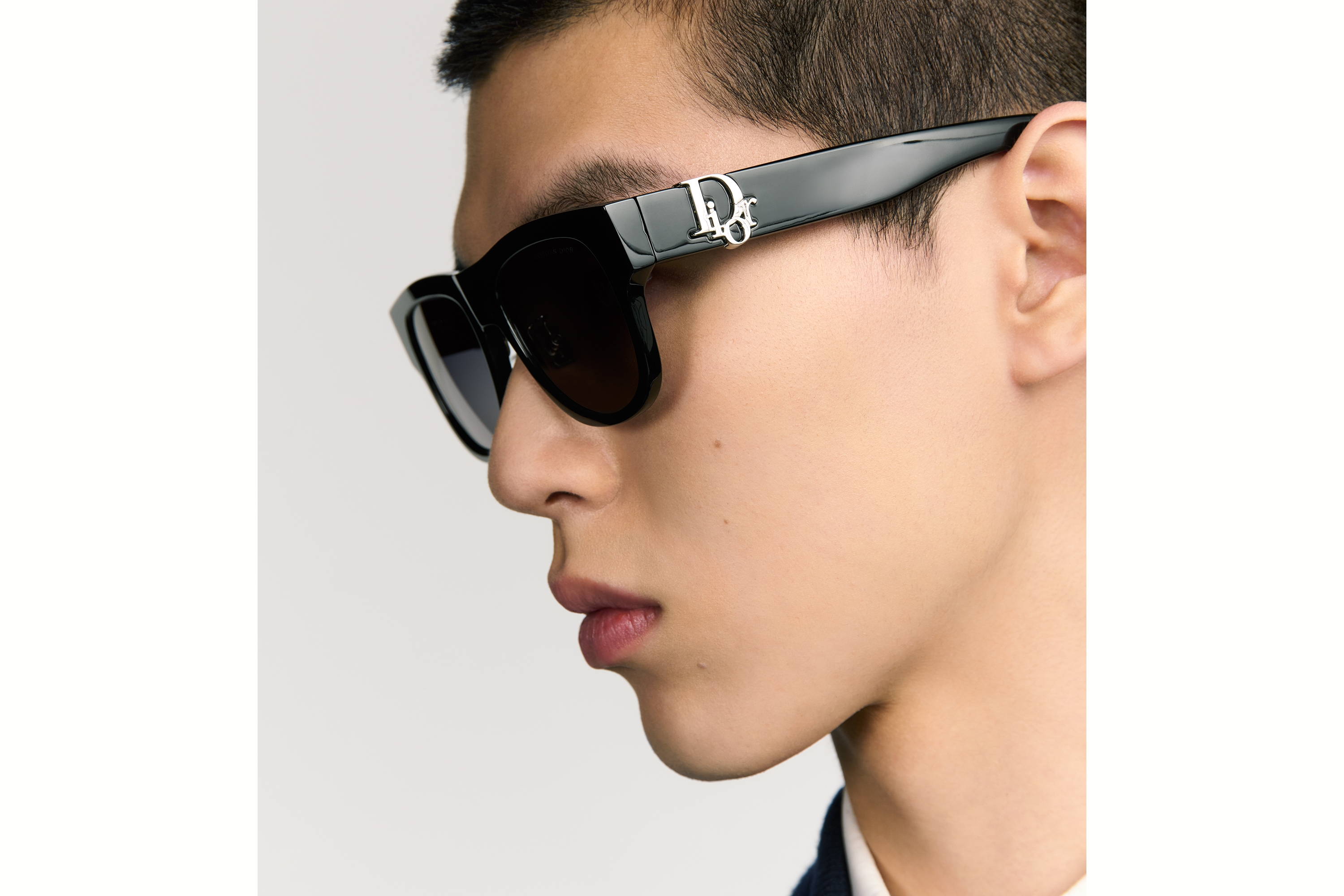 look_image_alt_prefix Dior Oblique S4F 太阳眼镜 黑色正方形镜框 E30