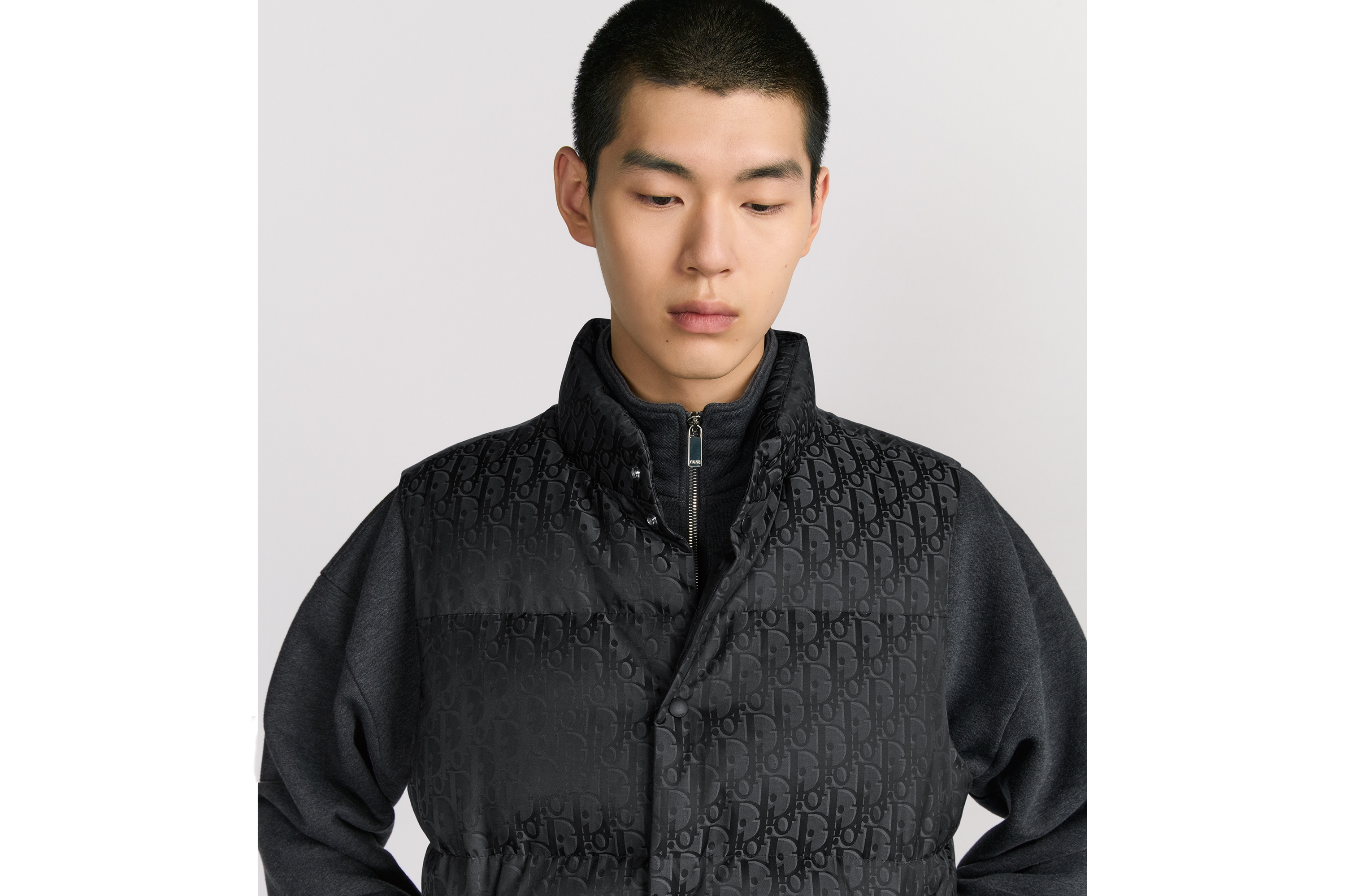 羽绒背心 黑色棉质混纺面料 Oblique 印花 E01