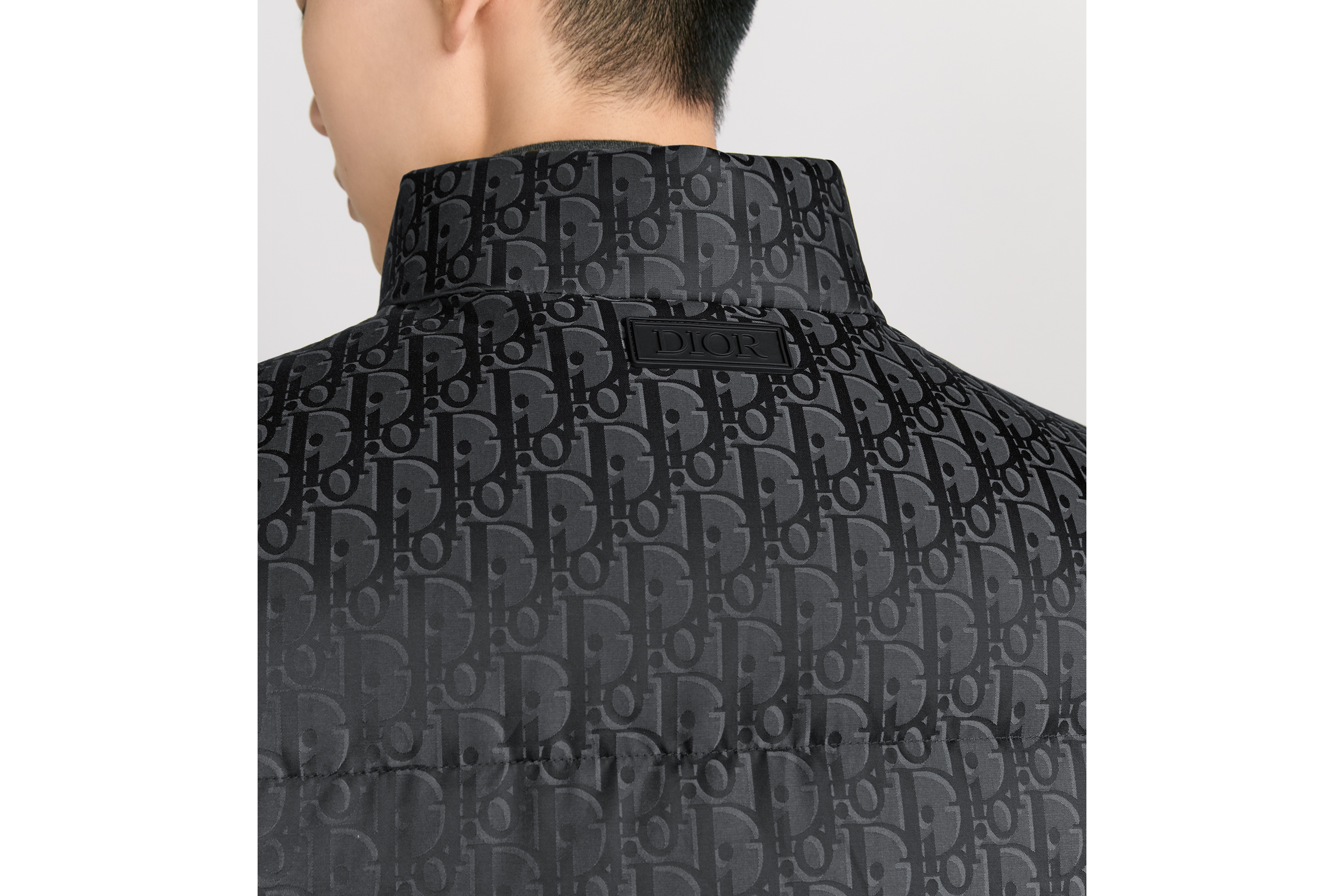 羽绒背心 黑色棉质混纺面料 Oblique 印花 E03