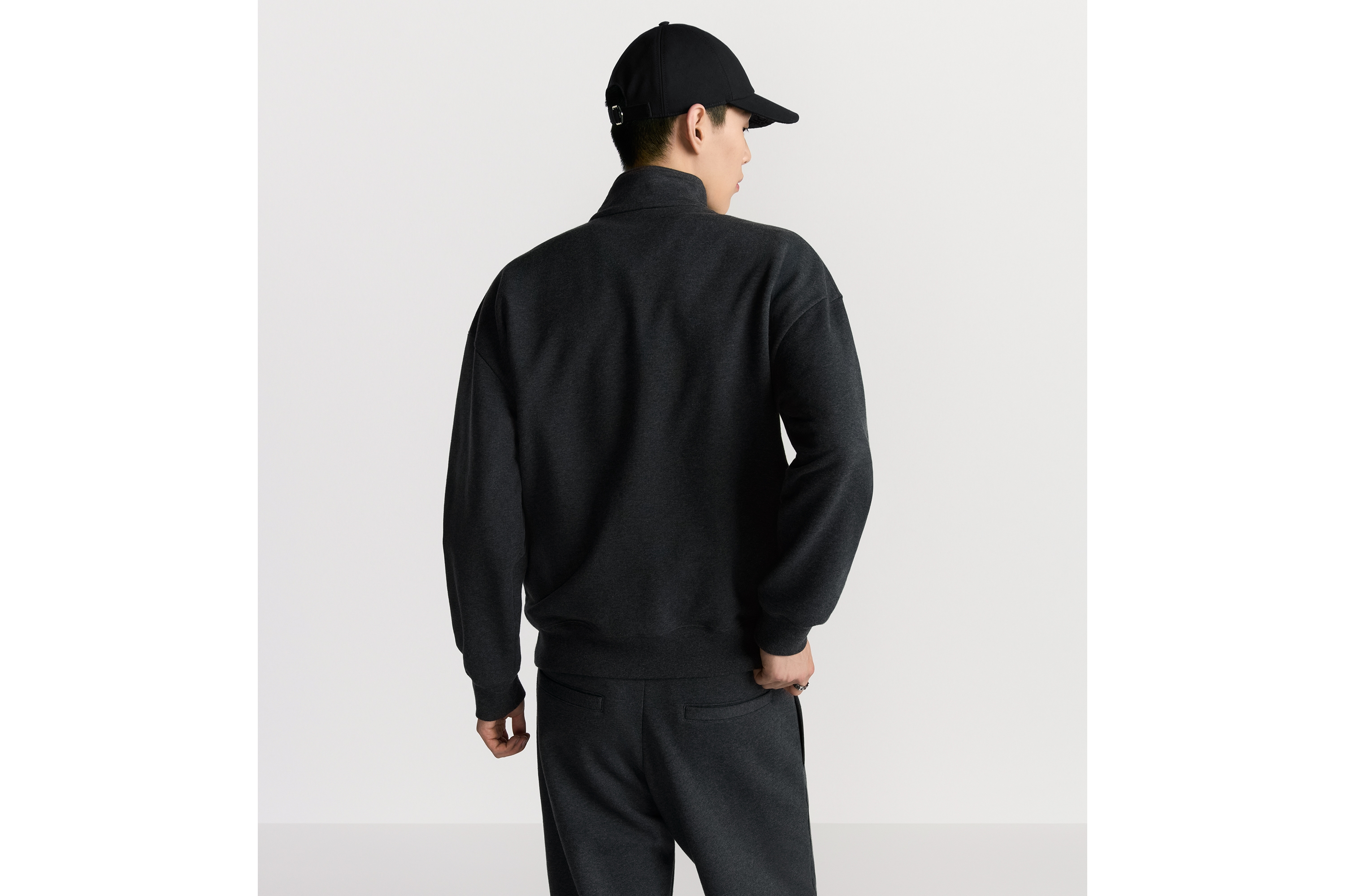 半拉链卫衣 深灰色棉质起绒面料 CD Icon 刺绣 E03