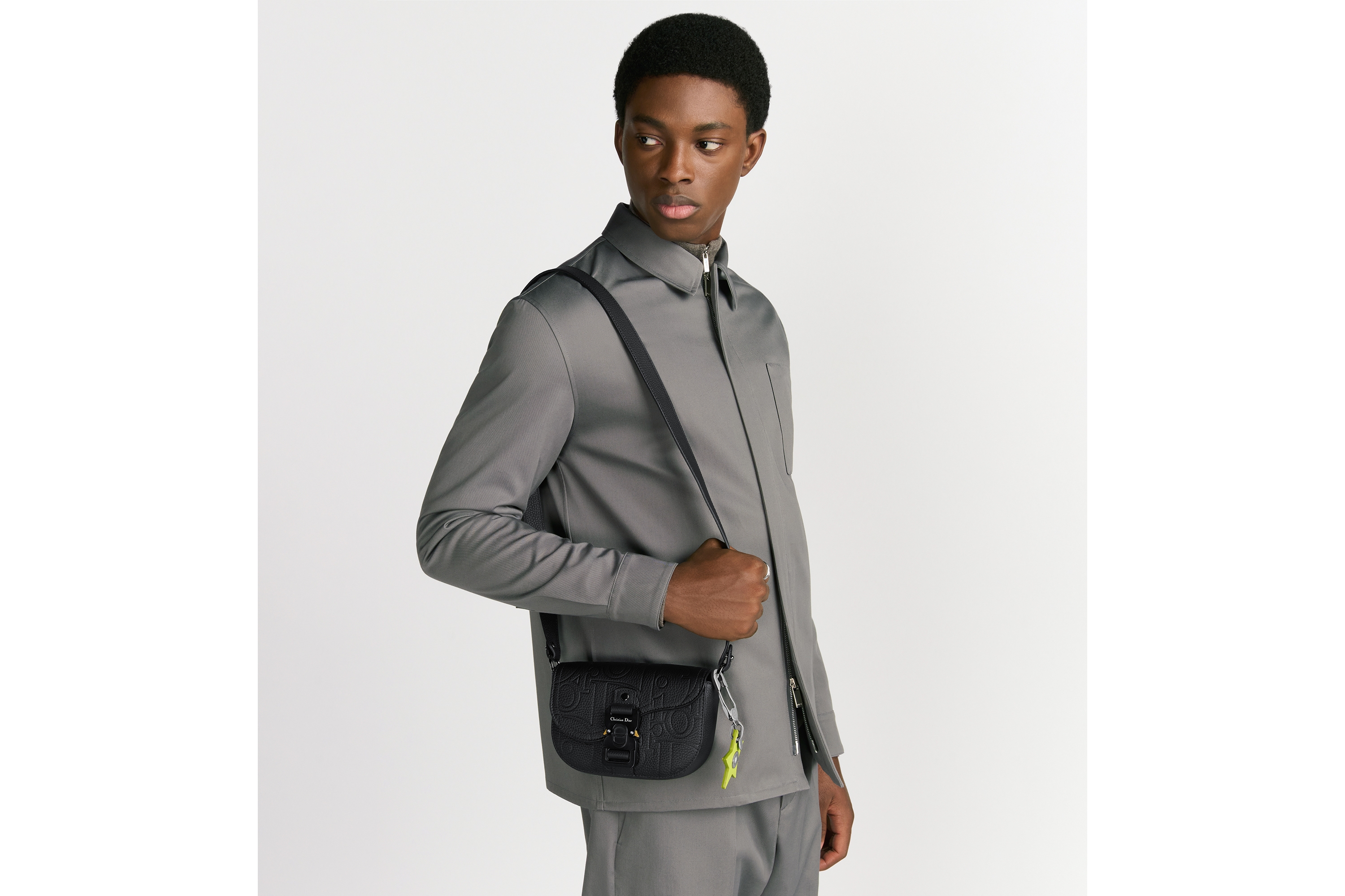 迷你马鞍翻盖信使包 黑色 Dior Gravity 印花效果皮革 E19